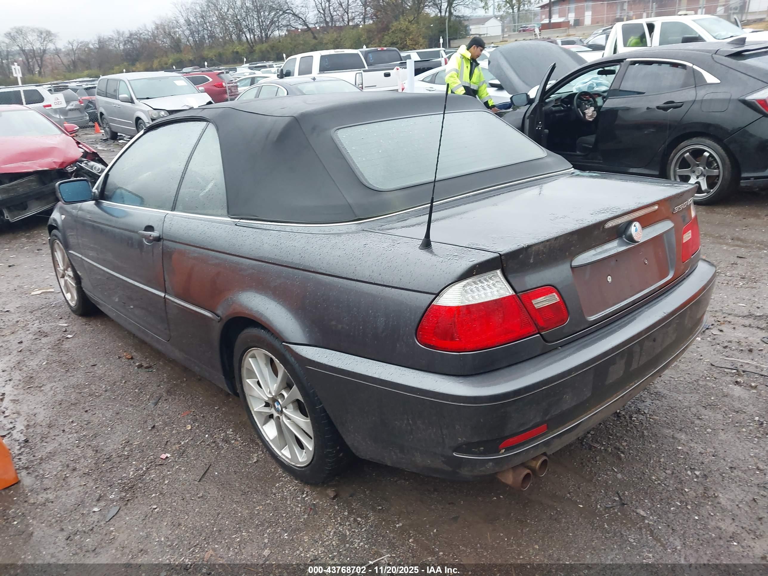 BMW 330CI image 3