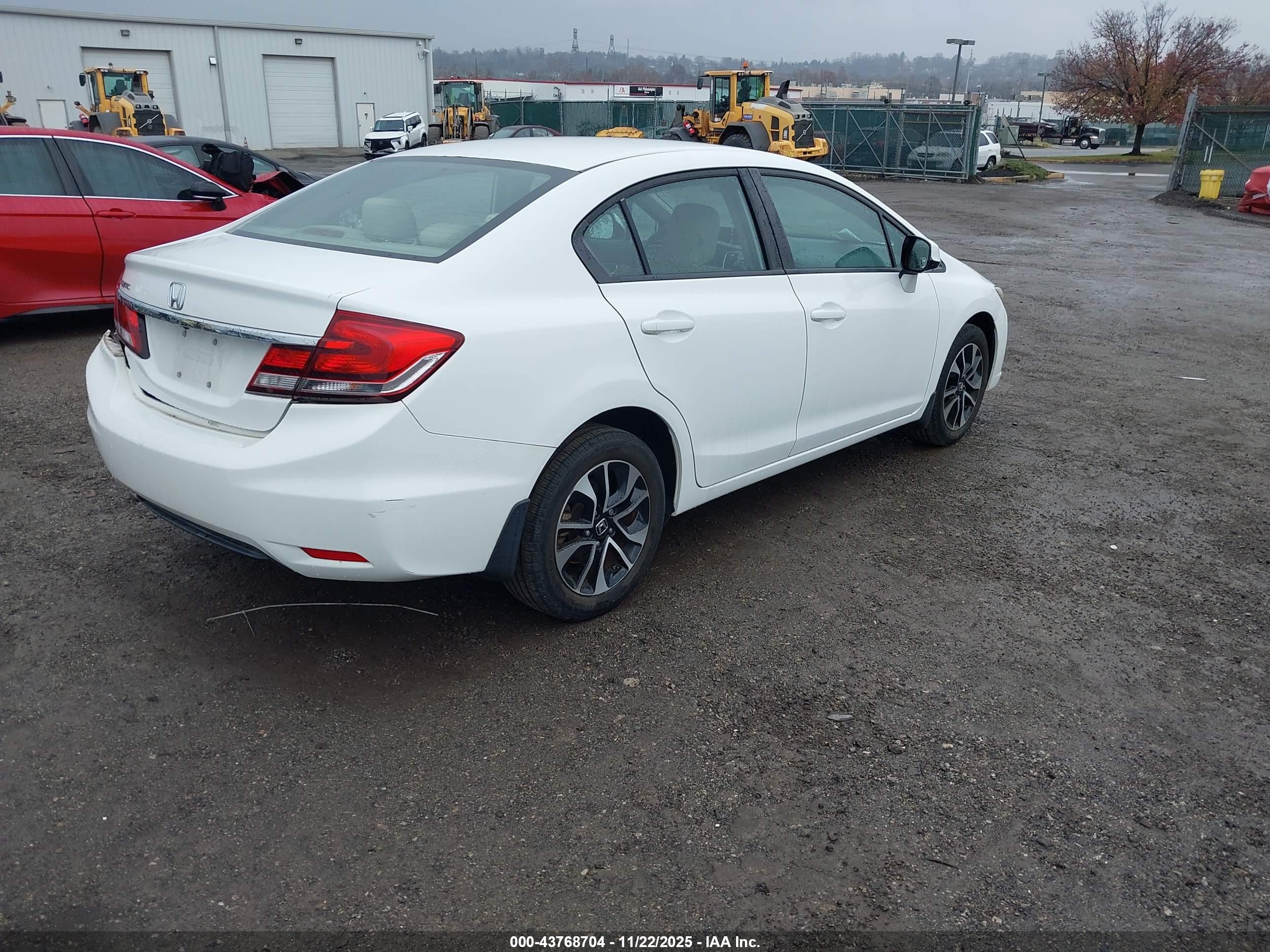 HONDA CIVIC image 4