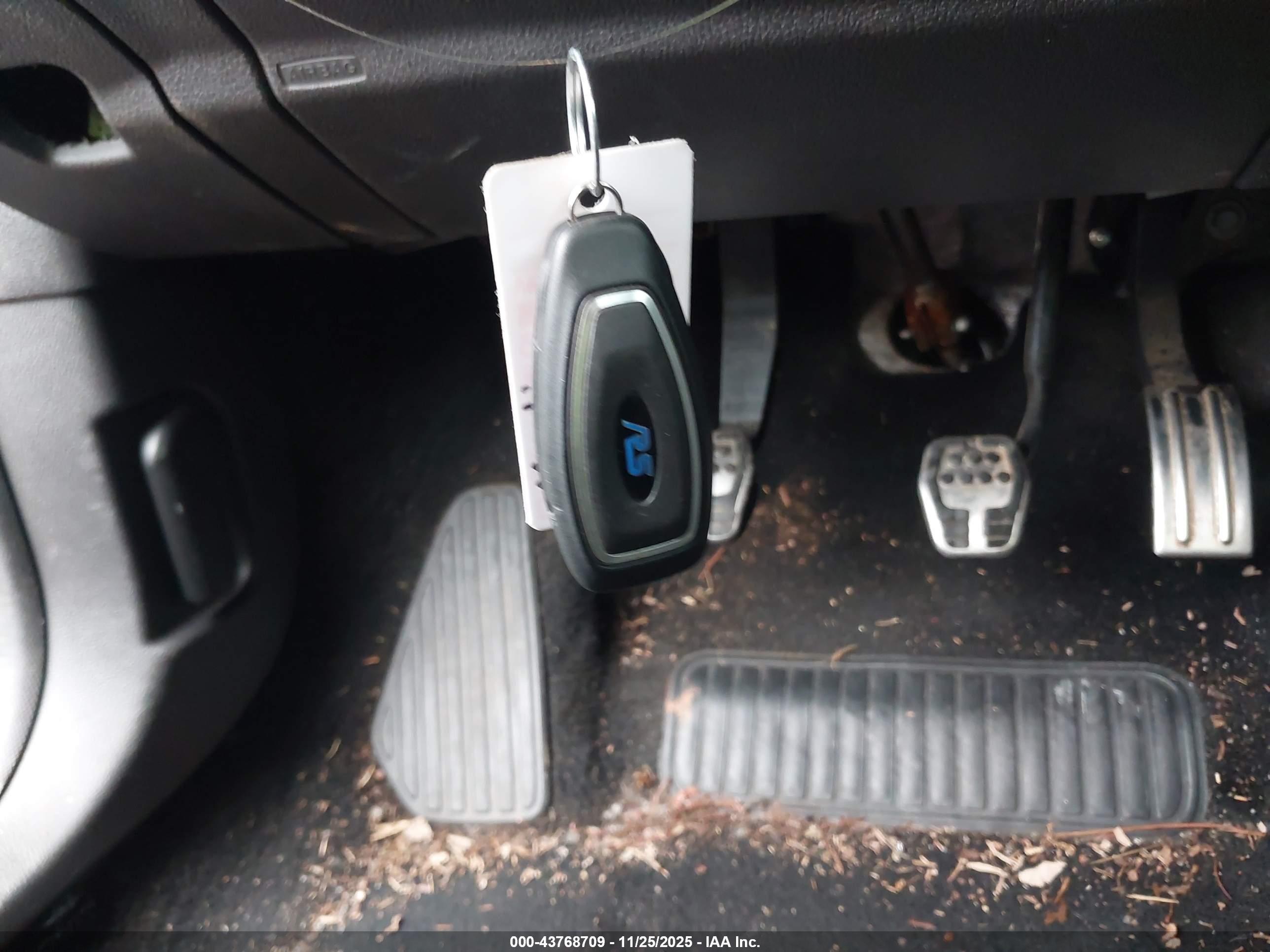 FORD FOCUS image 11