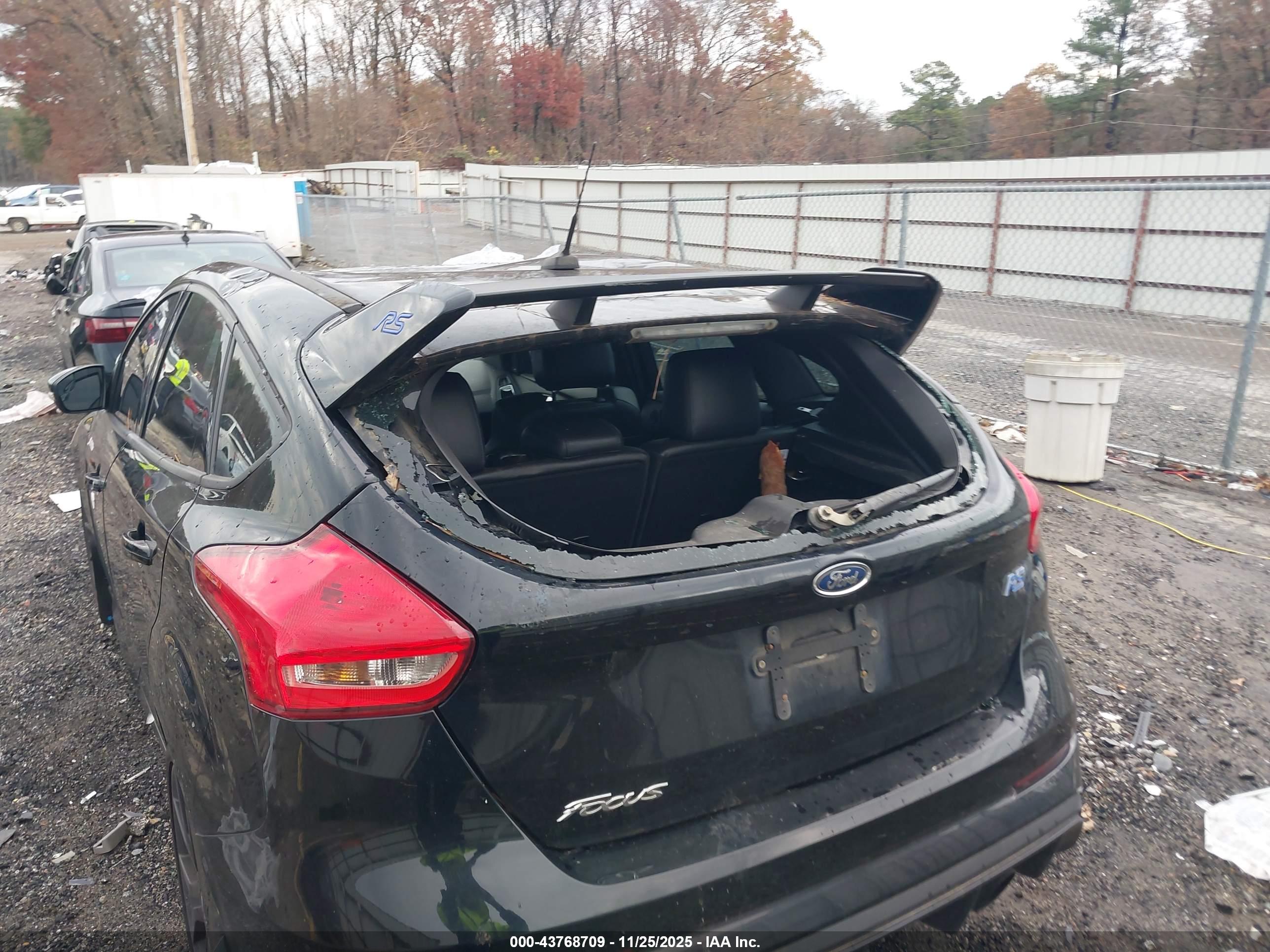 FORD FOCUS image 6