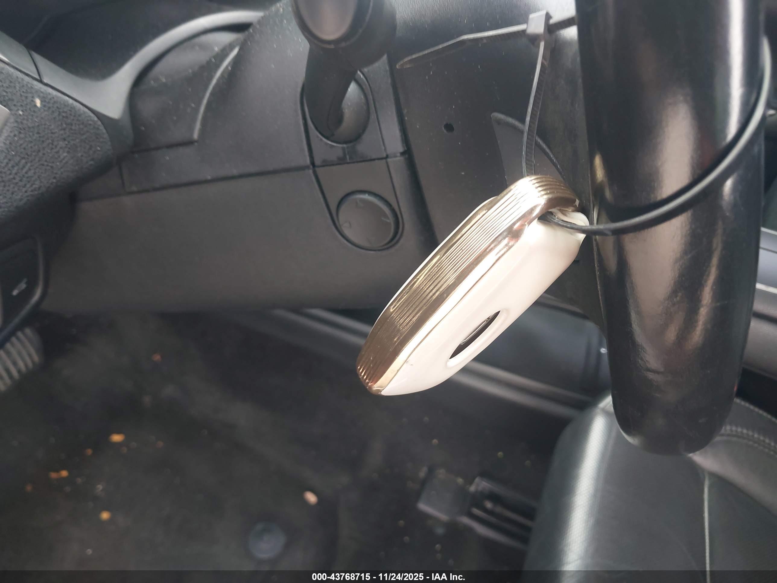 LINCOLN MKZ image 11