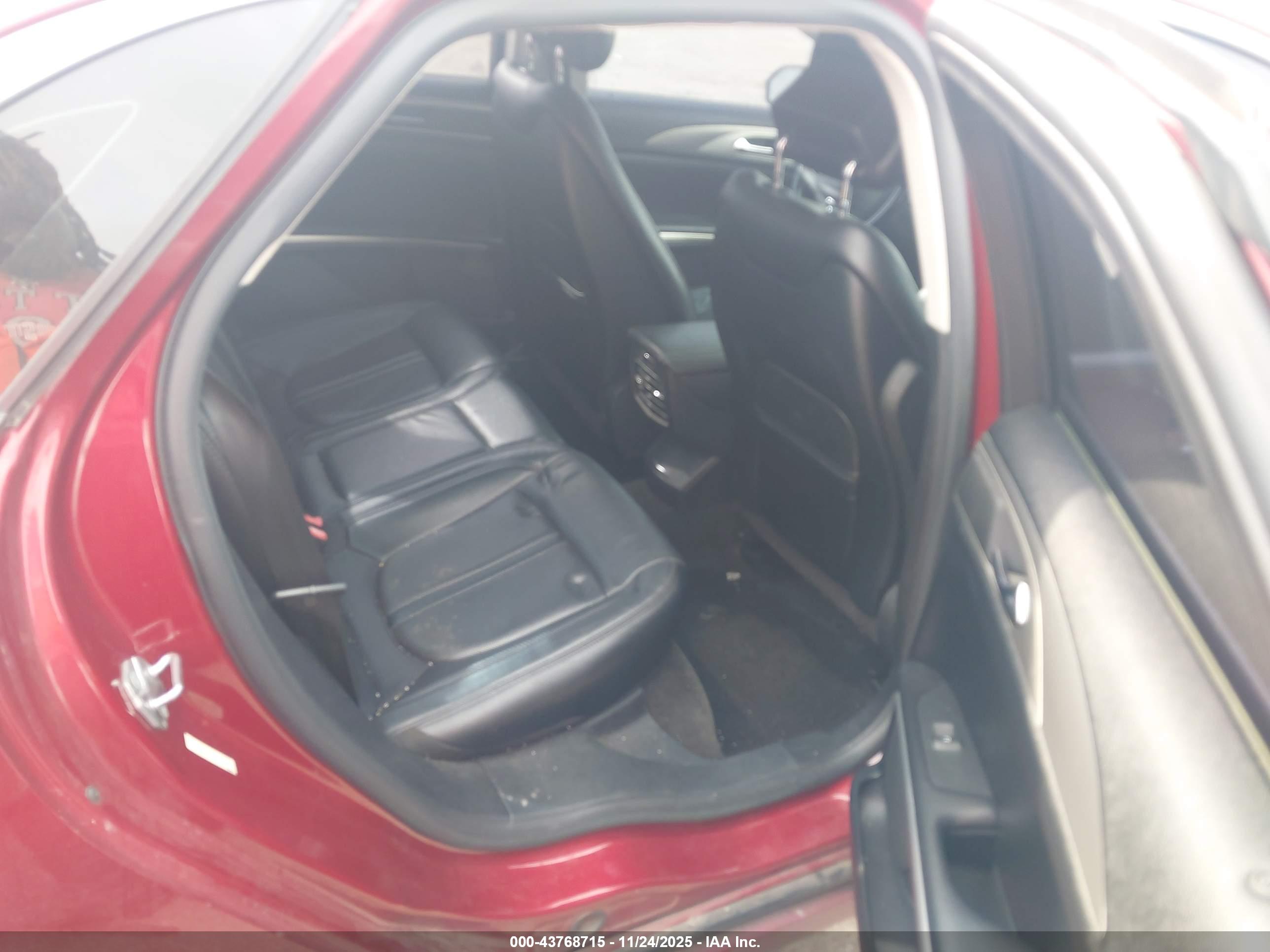 LINCOLN MKZ image 8