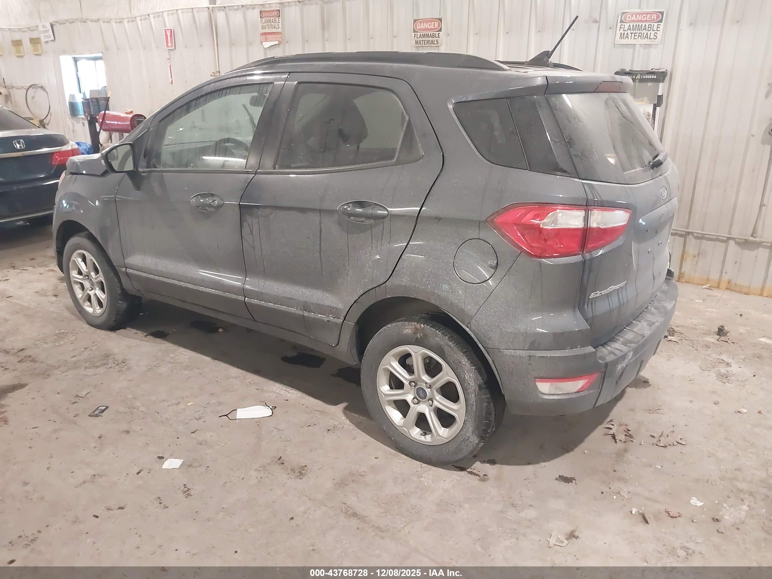 FORD ECOSPORT image 3