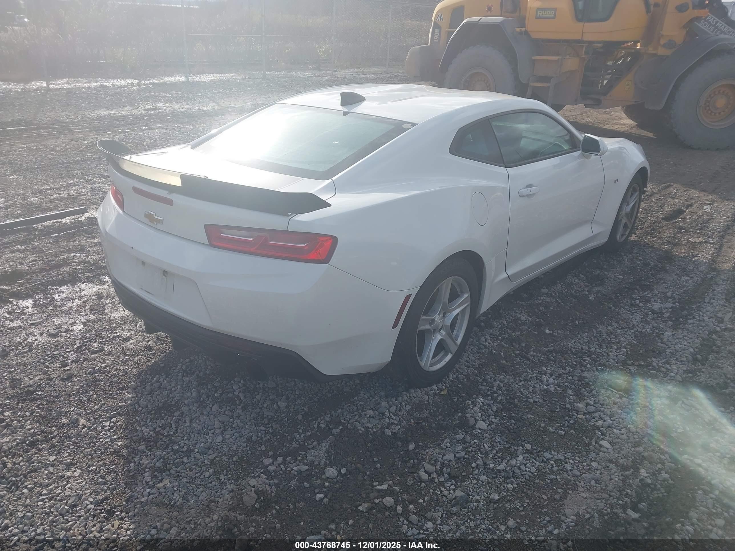 CHEVROLET CAMARO image 4