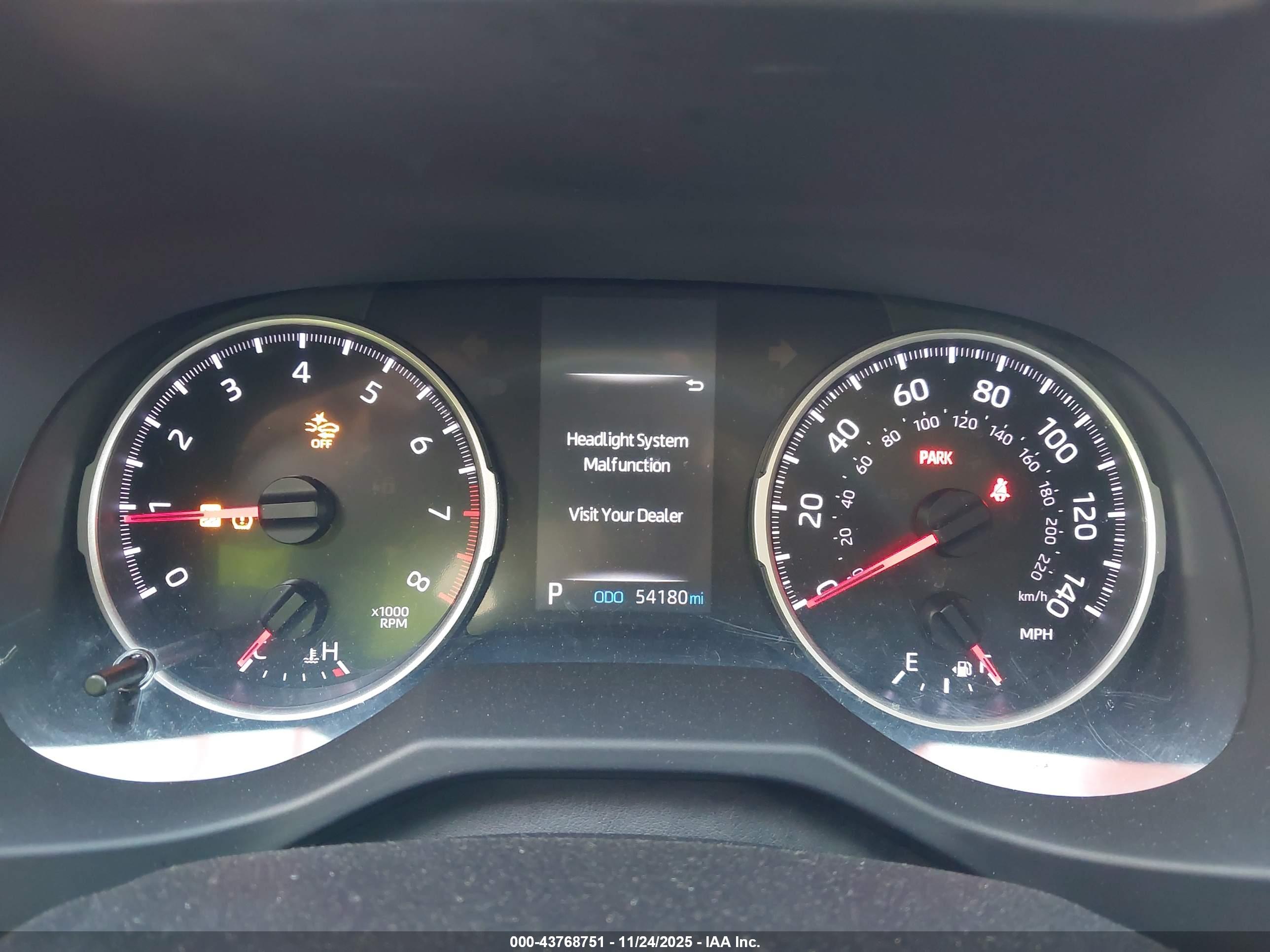 TOYOTA RAV4 image 7