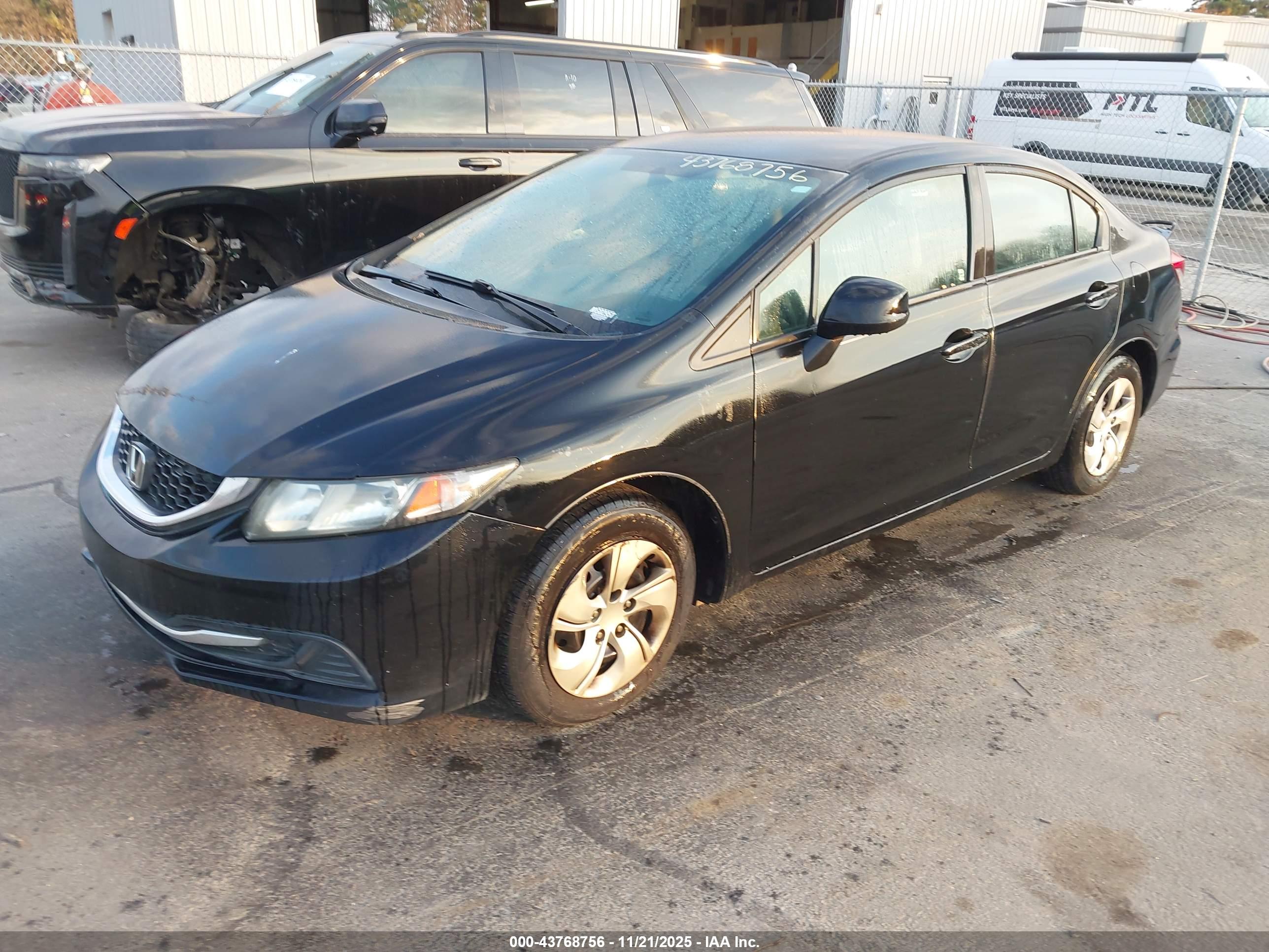 HONDA CIVIC image 2