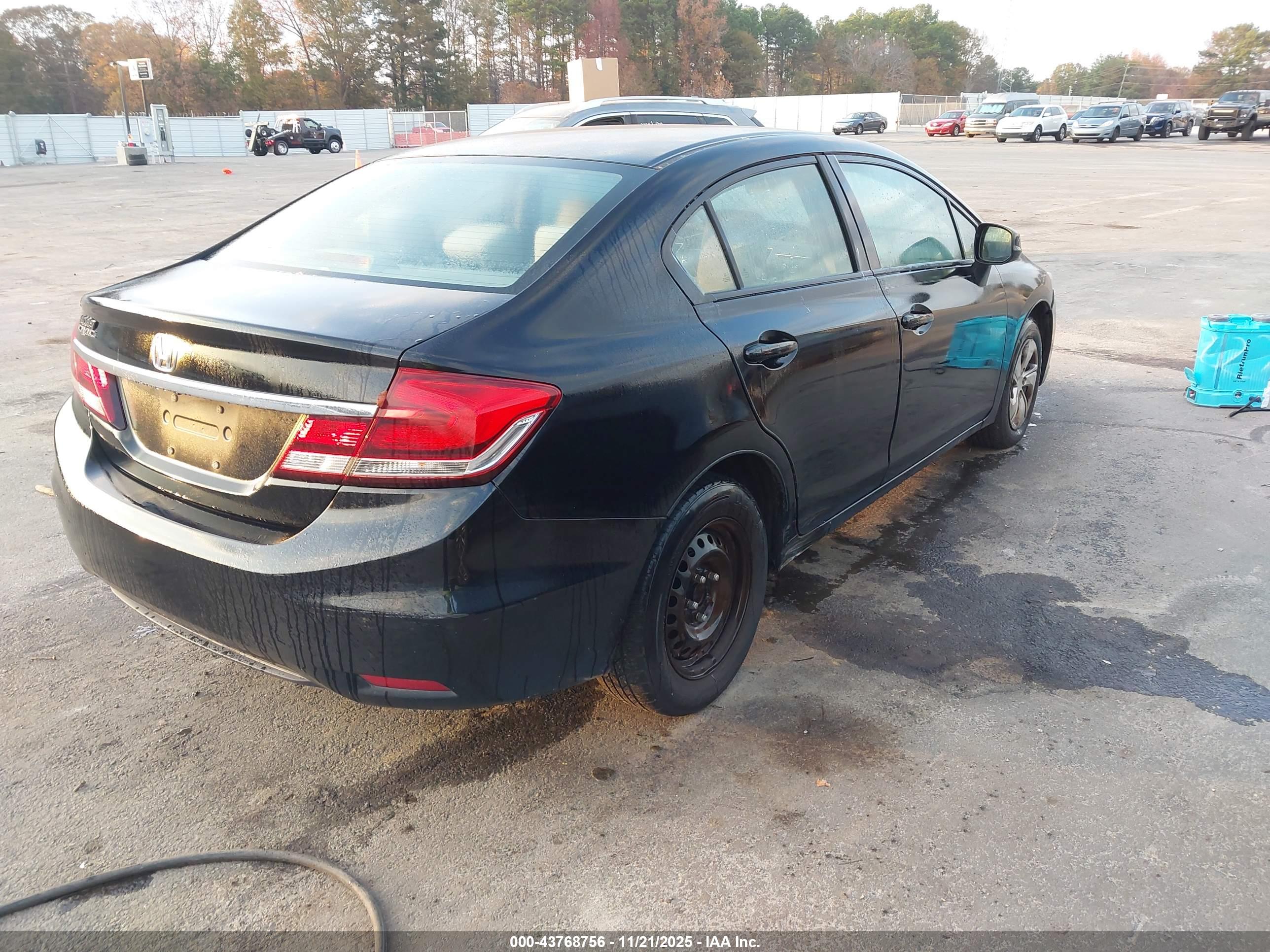 HONDA CIVIC image 4