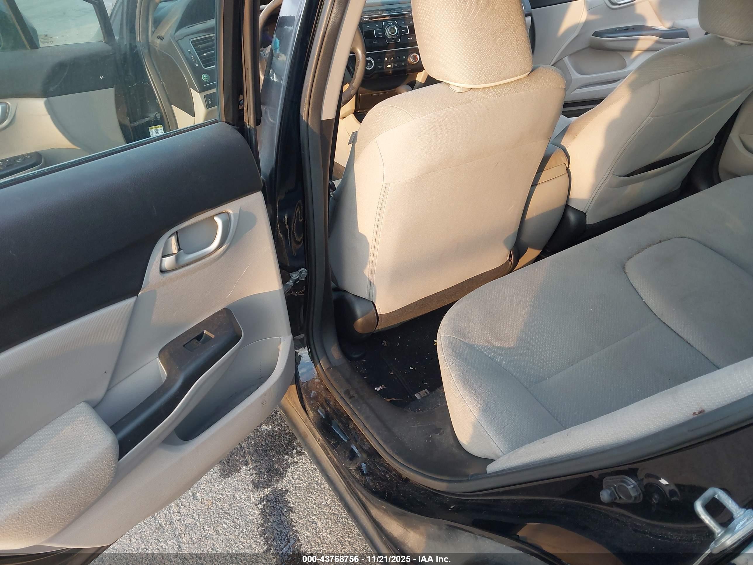 HONDA CIVIC image 8