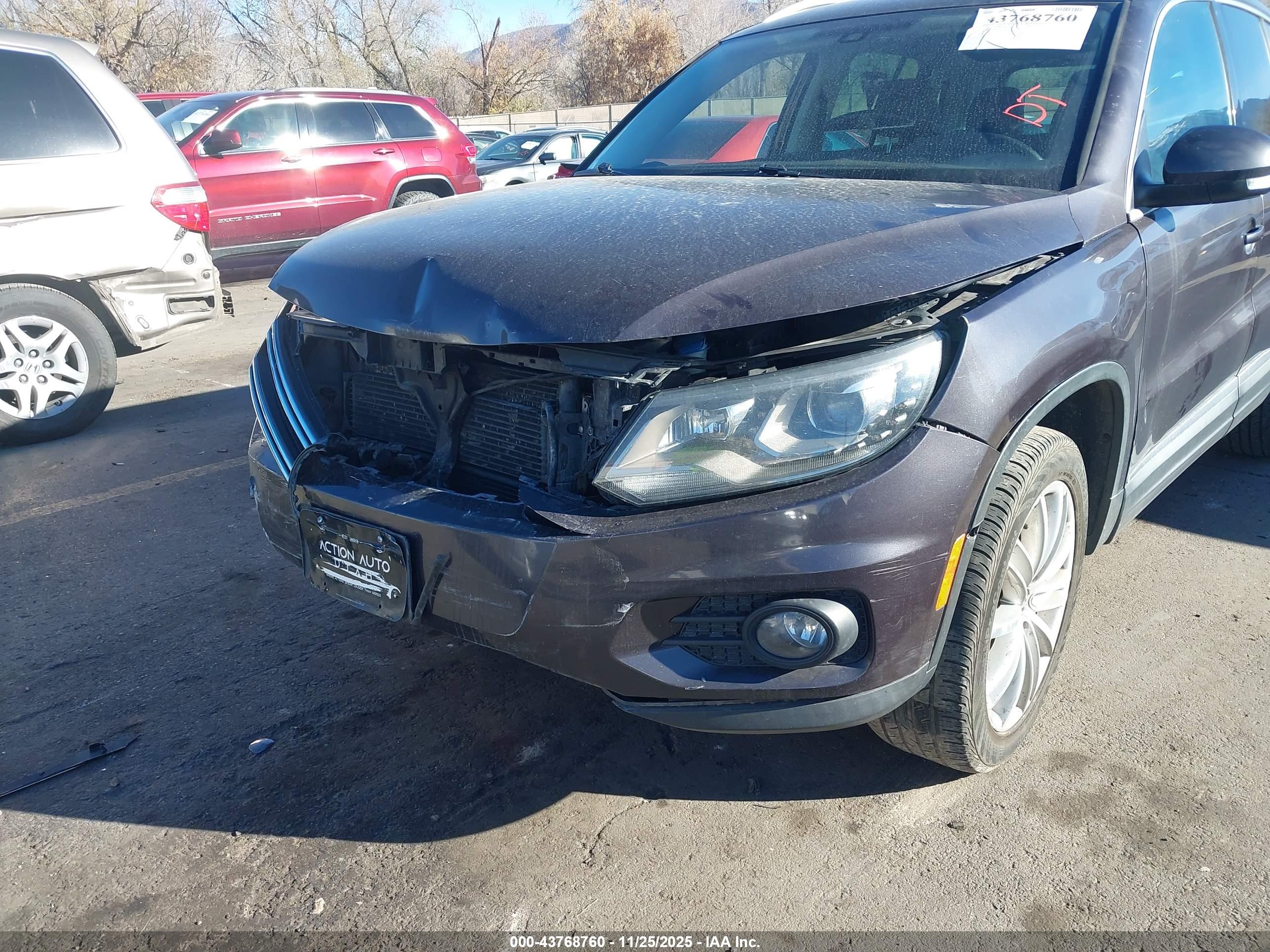 VOLKSWAGEN TIGUAN image 6