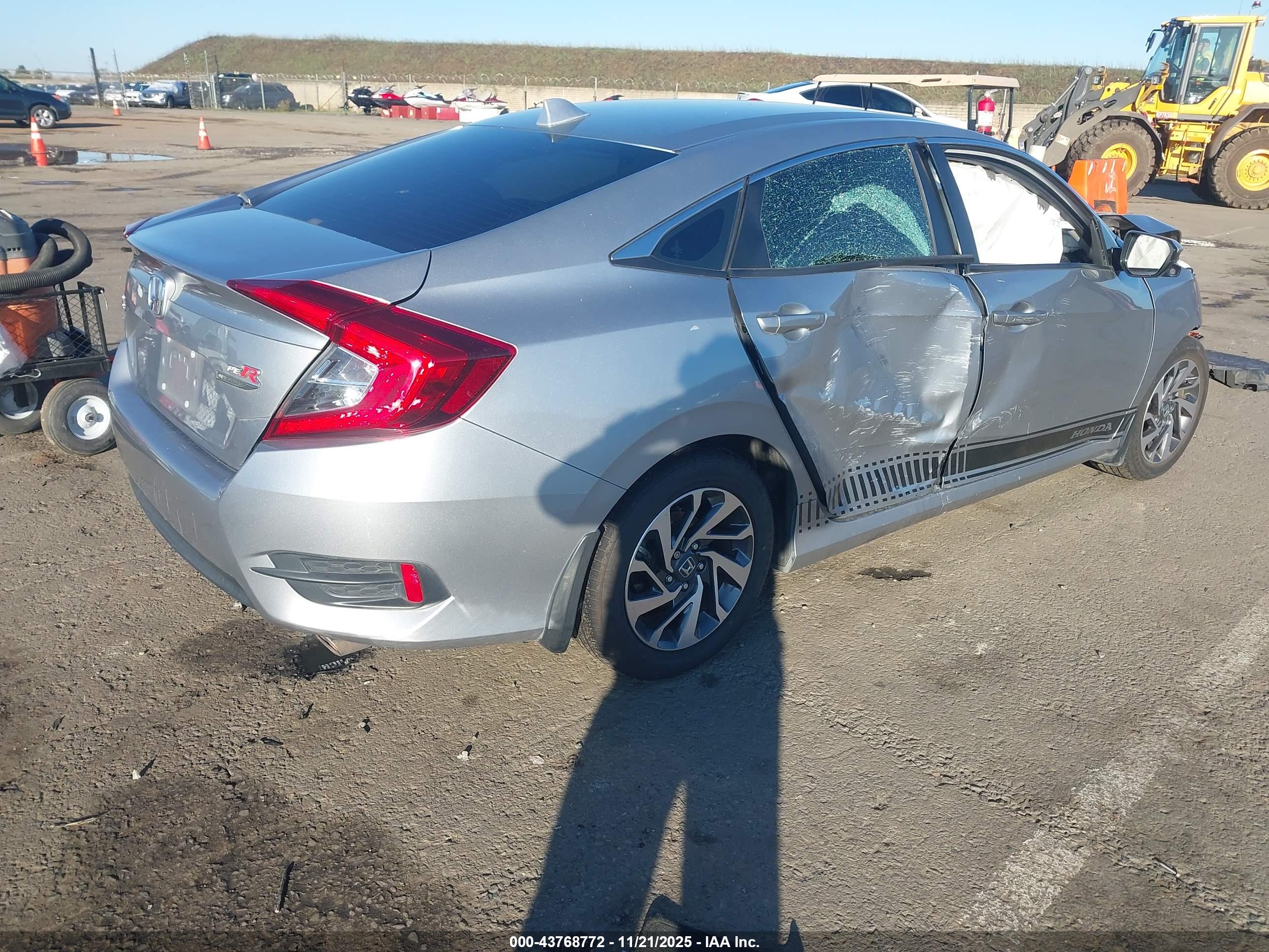 HONDA CIVIC image 4