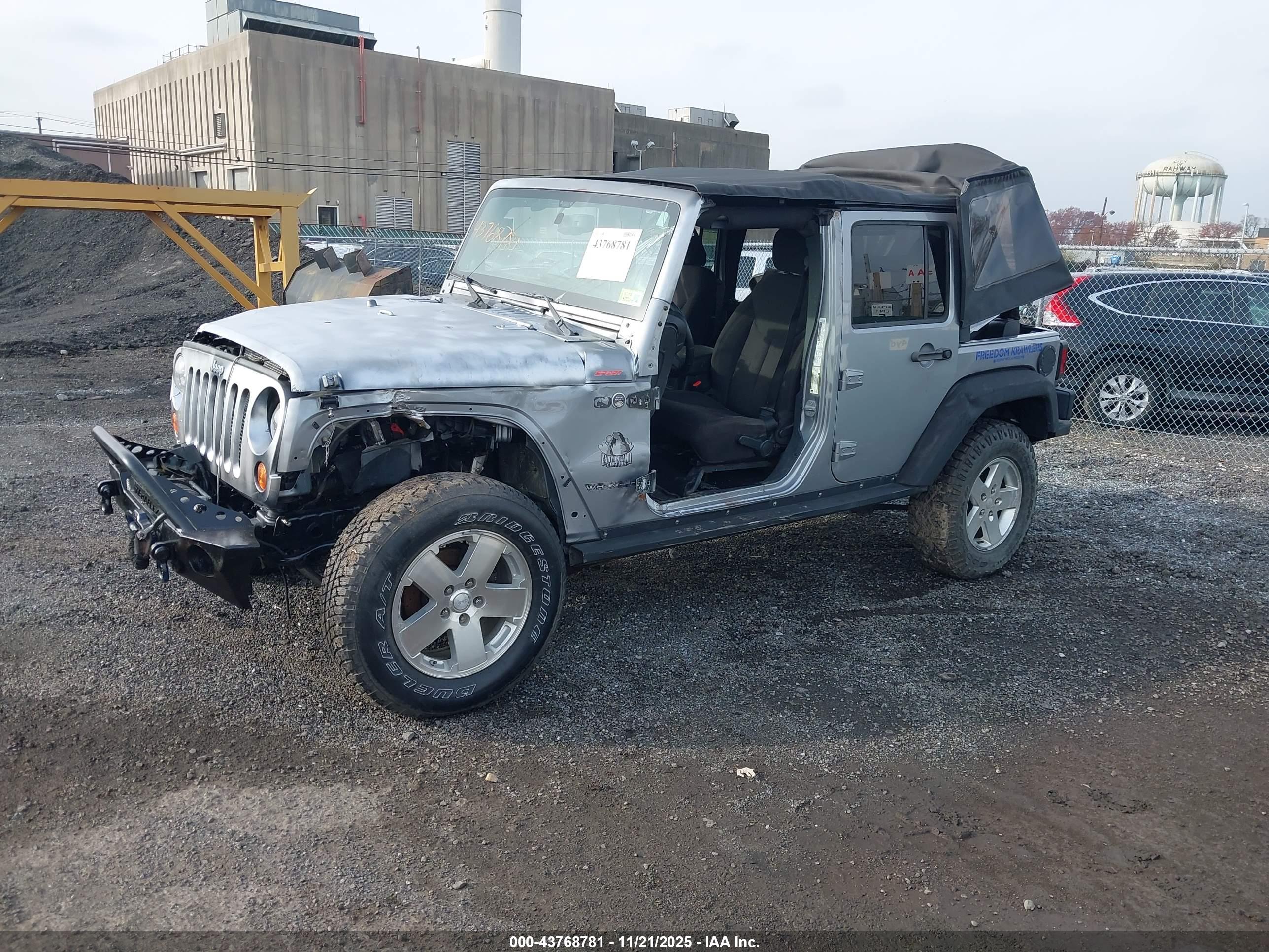 JEEP WRANGLER image 2