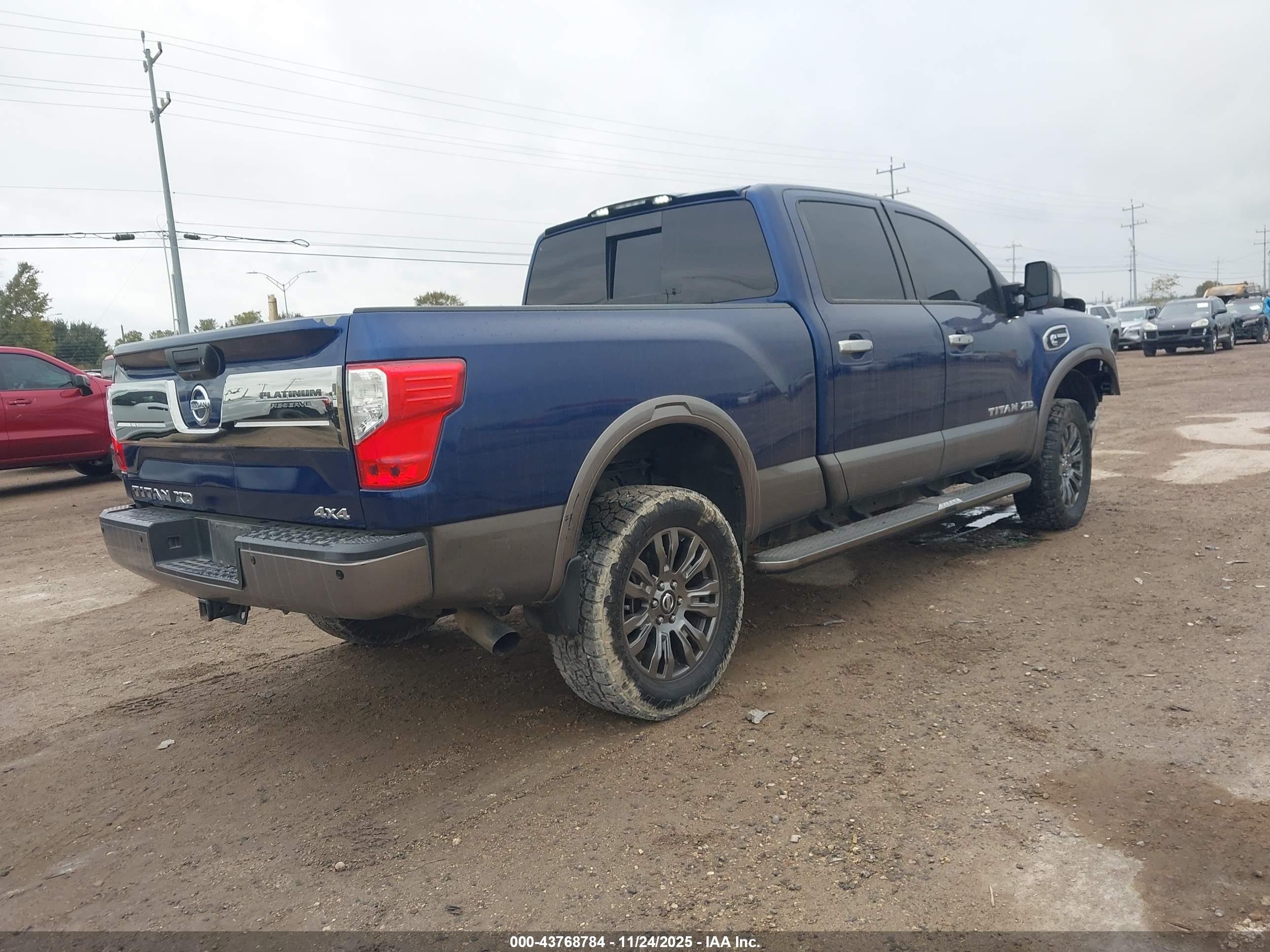 NISSAN TITAN image 4