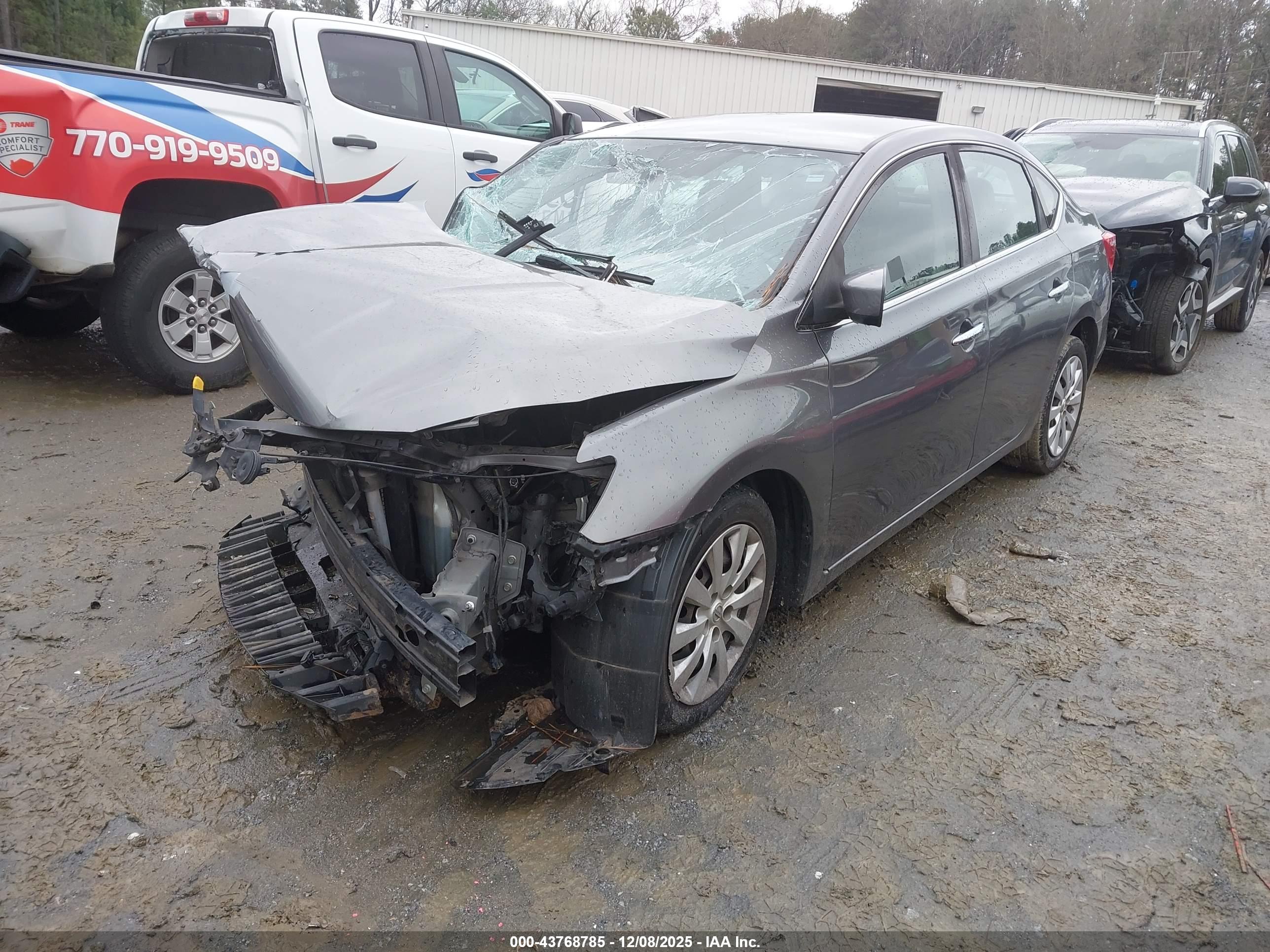 NISSAN SENTRA image 2