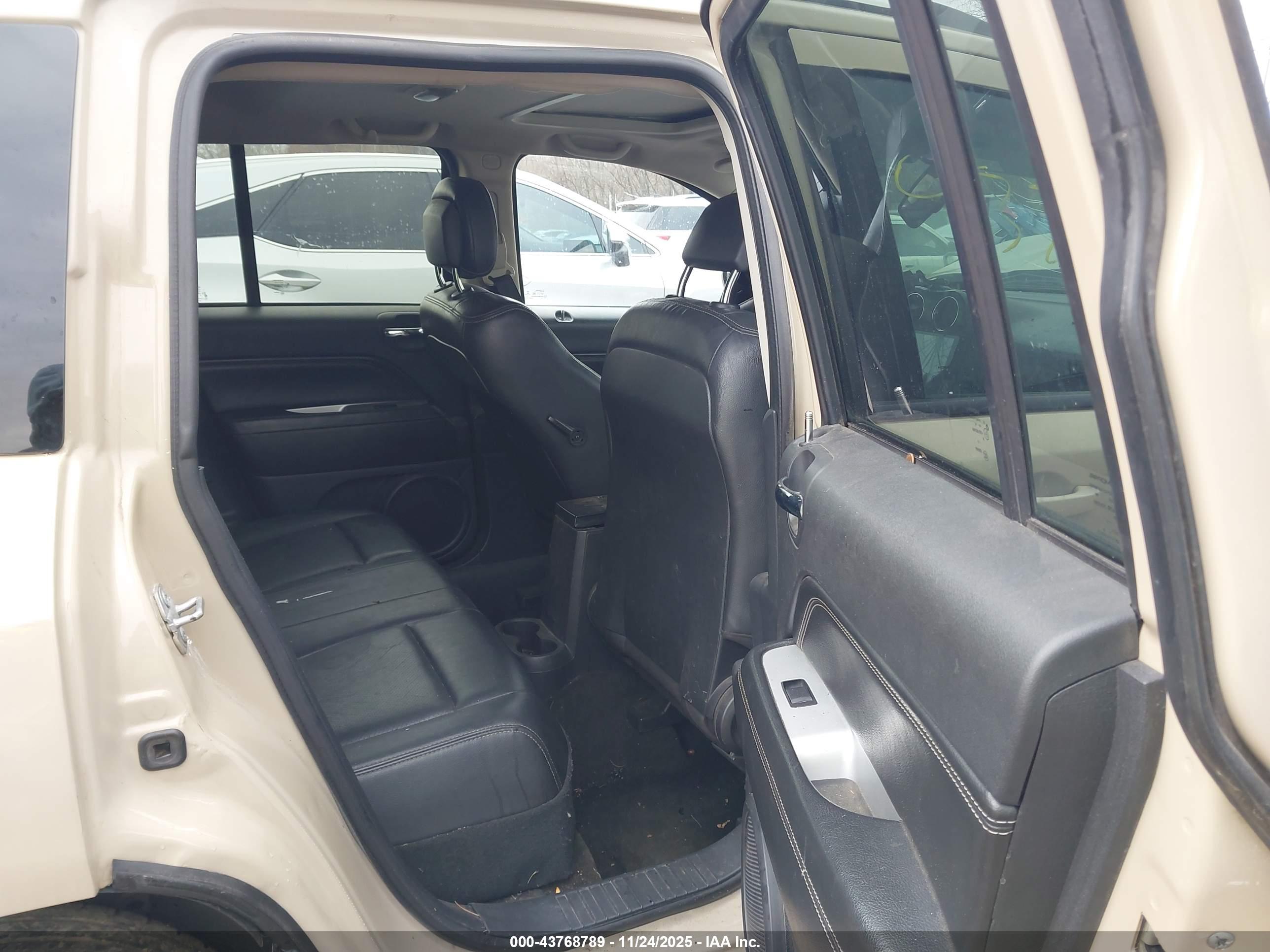 JEEP COMPASS image 8