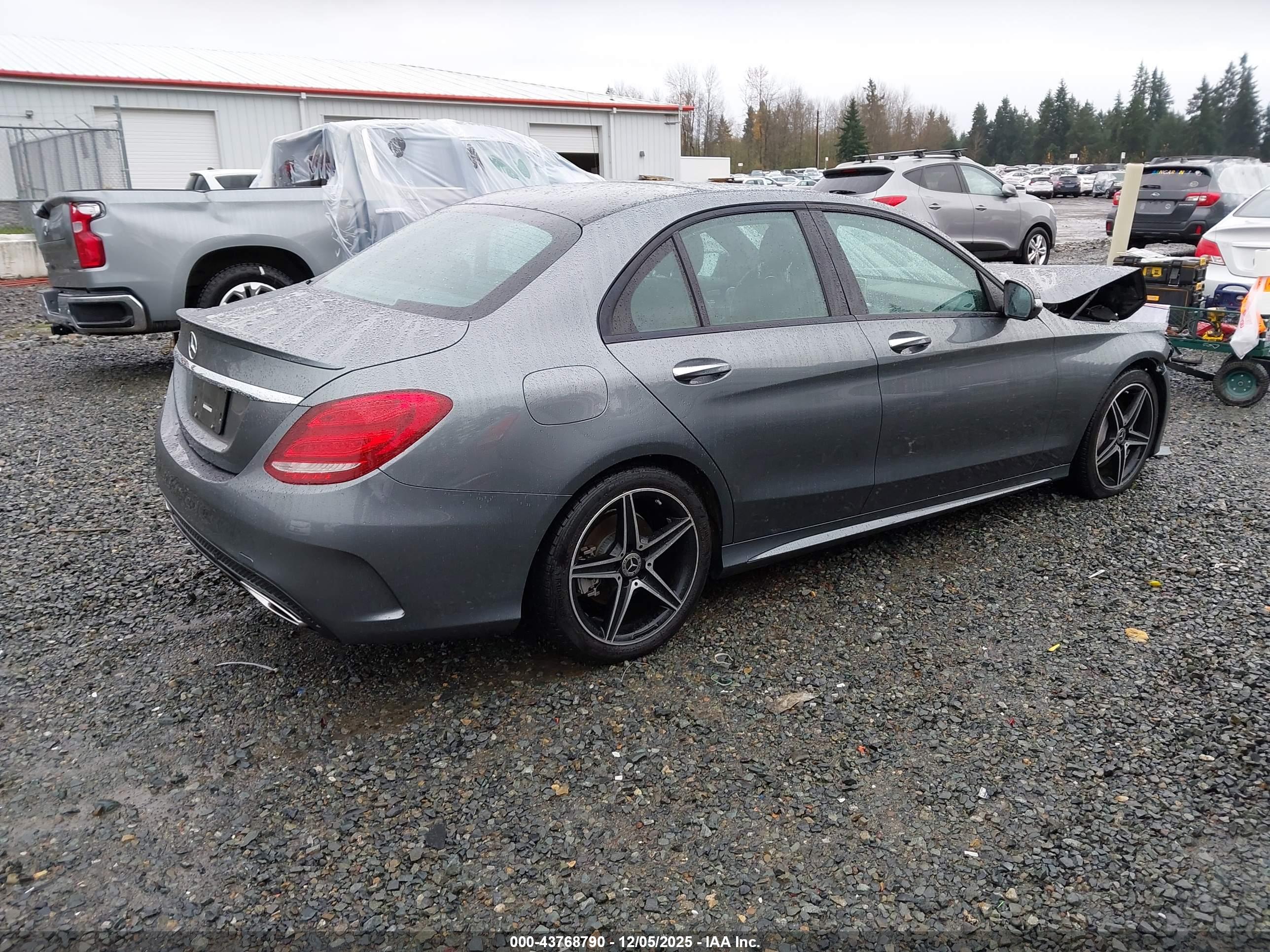 MERCEDES-BENZ C image 4