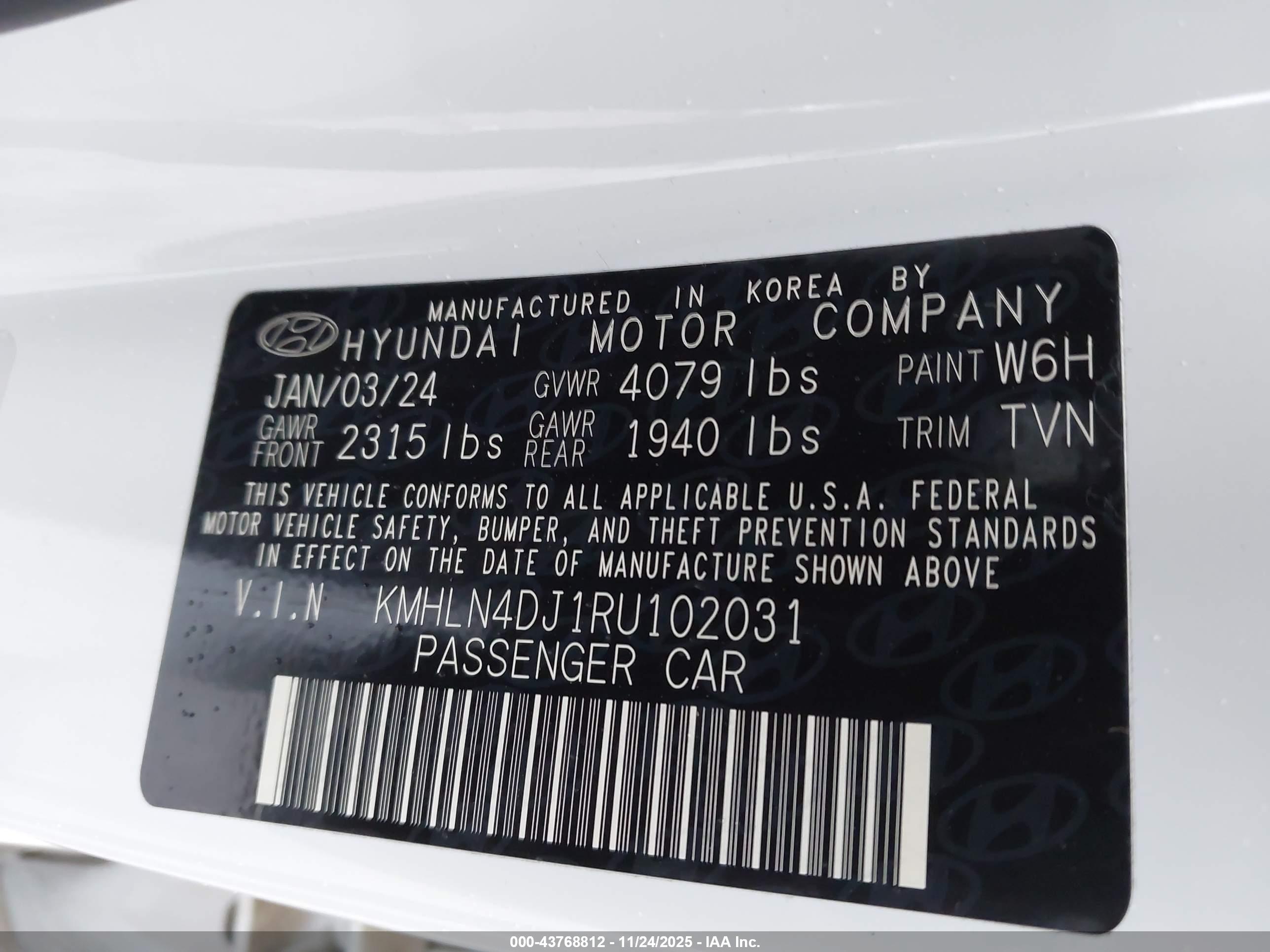 HYUNDAI ELANTRA image 9