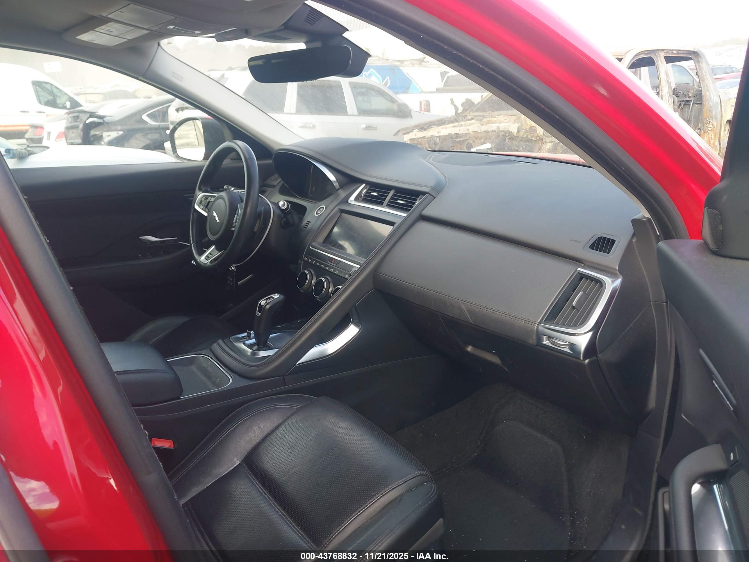 JAGUAR E-PACE image 5