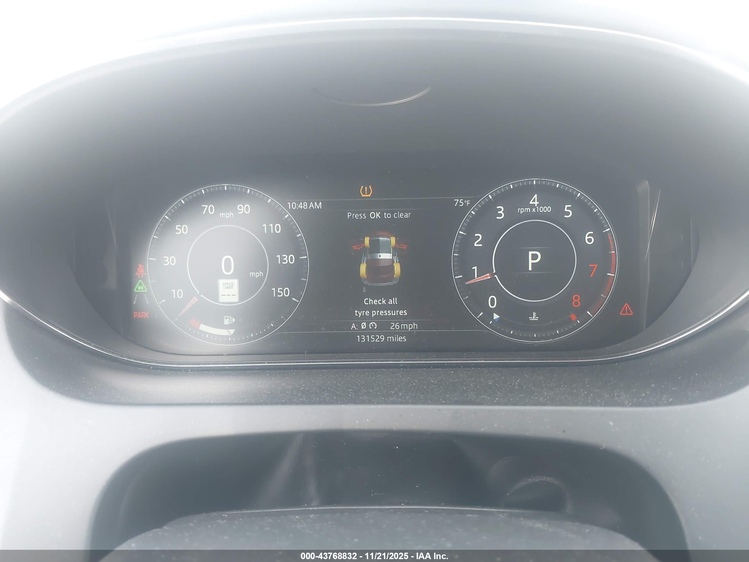JAGUAR E-PACE image 7