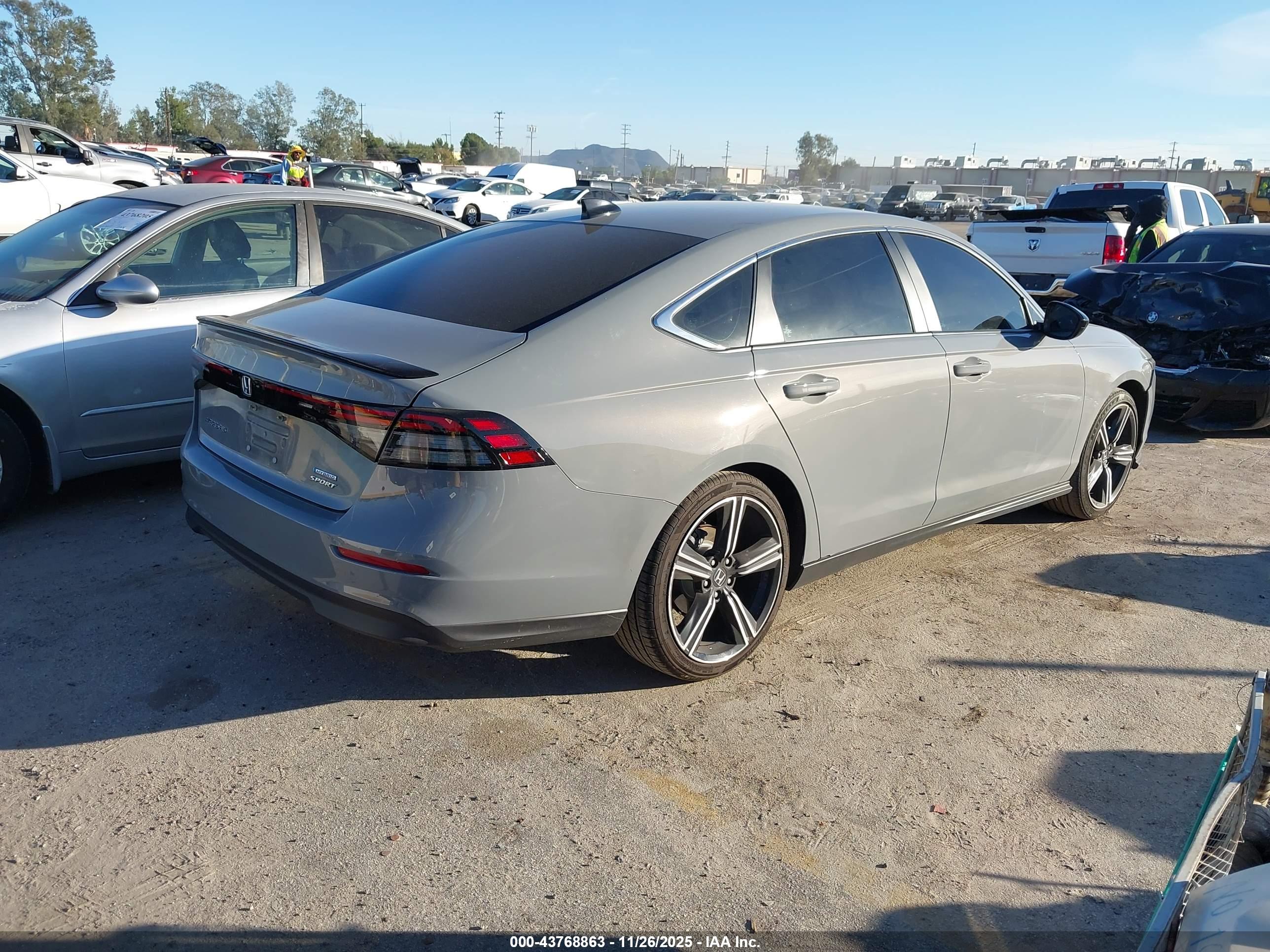 HONDA ACCORD image 4