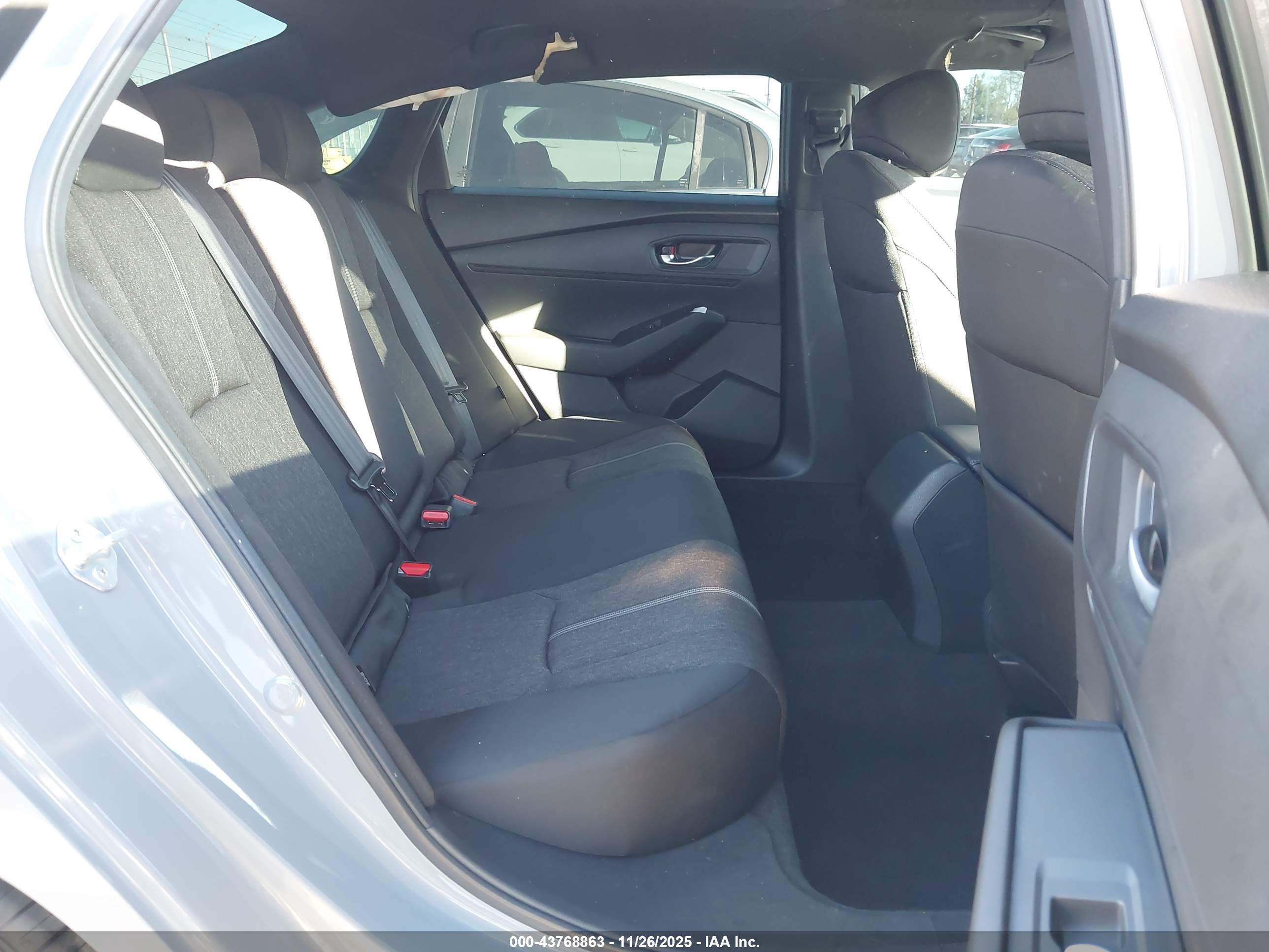 HONDA ACCORD image 8