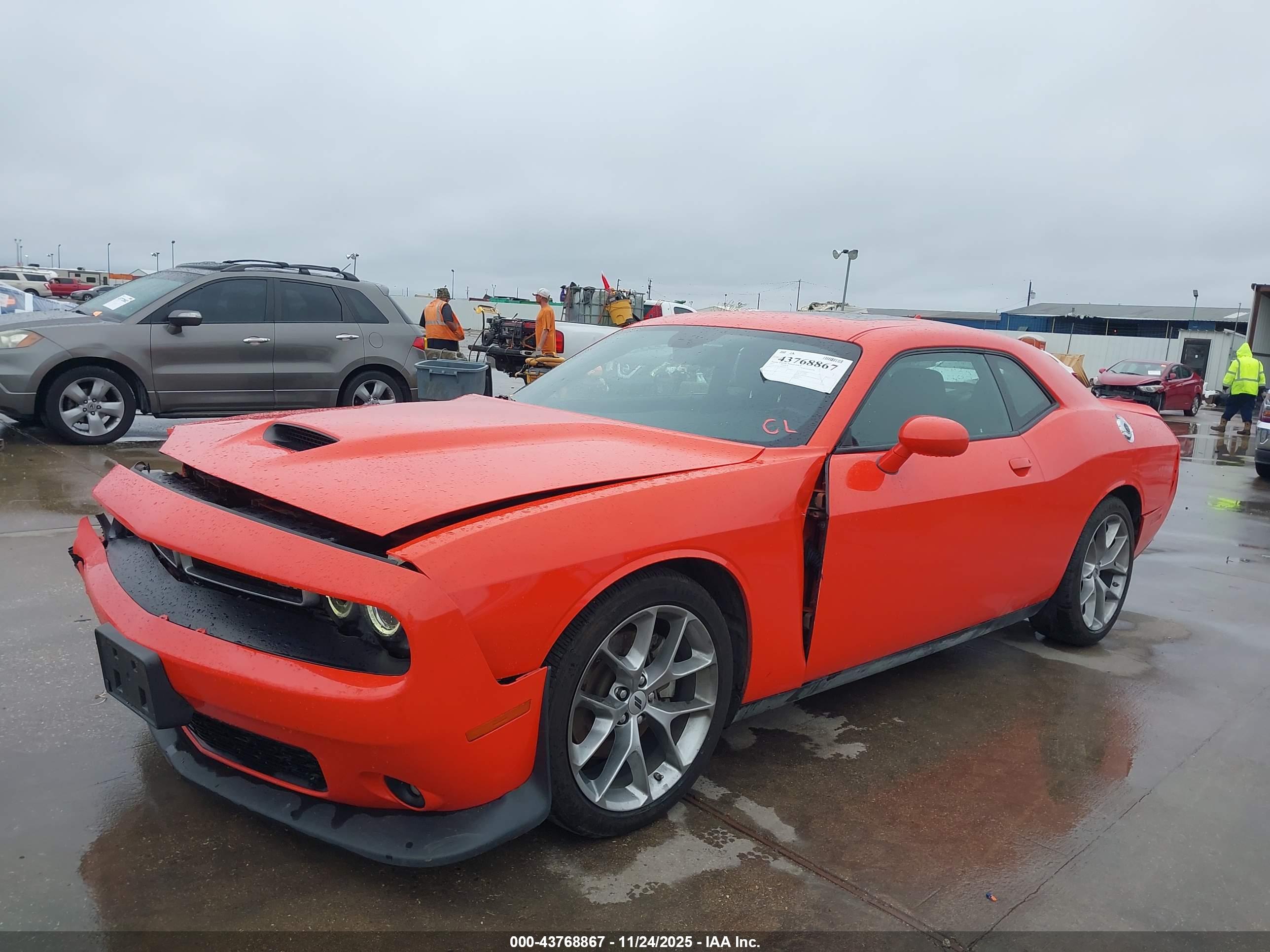 DODGE CHALLENGER image 2