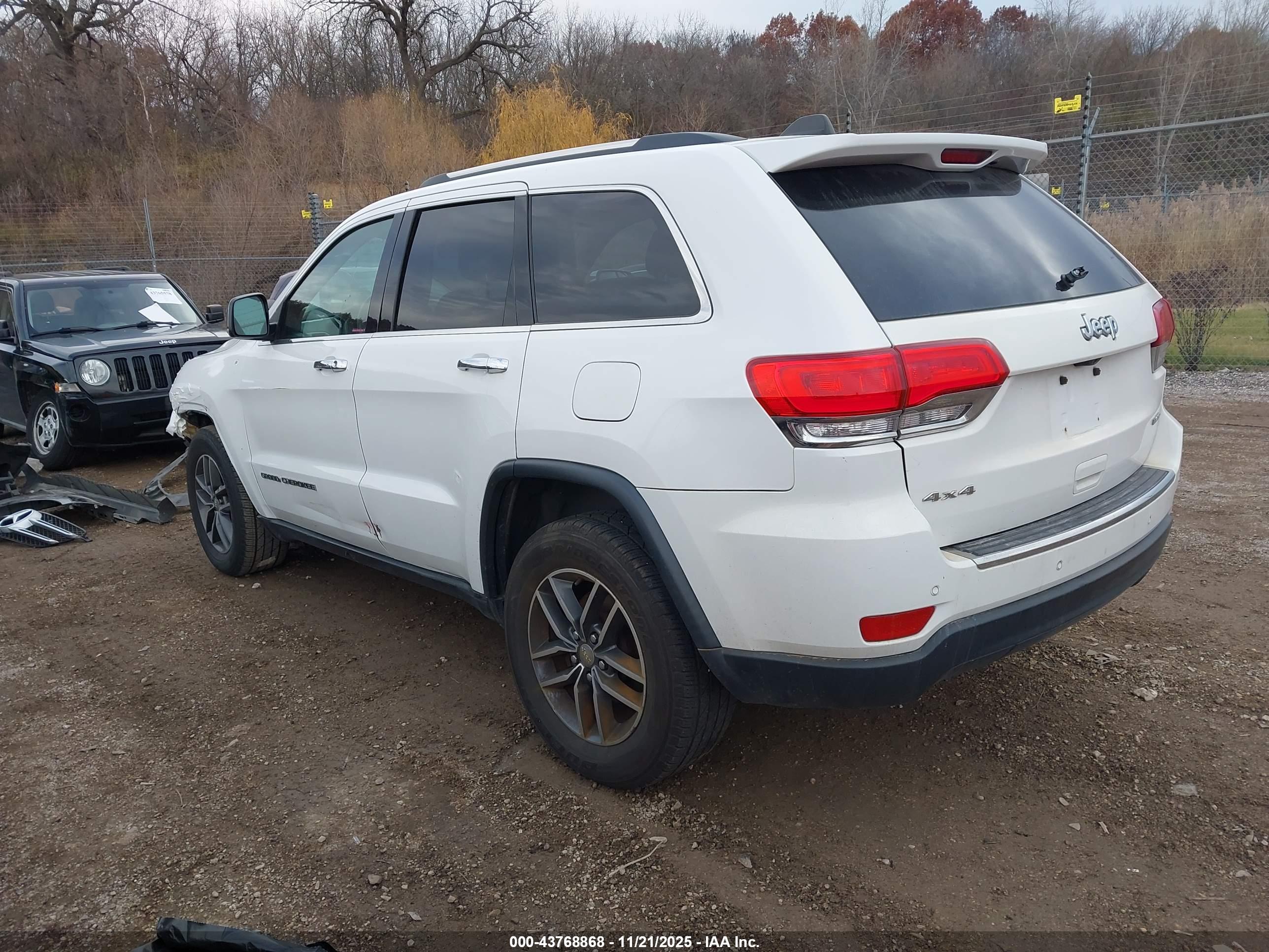 JEEP GRAND image 3