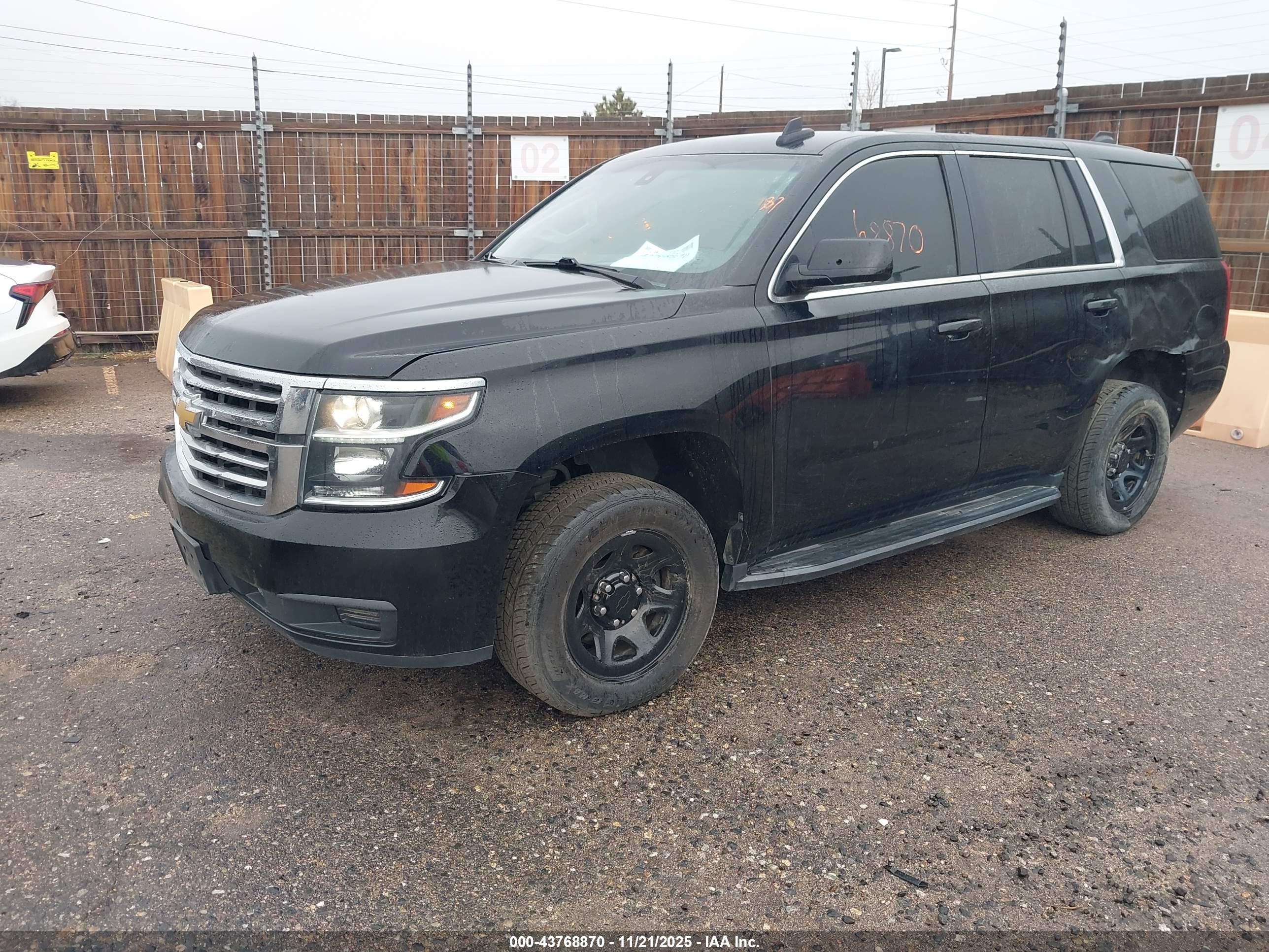 CHEVROLET TAHOE image 2