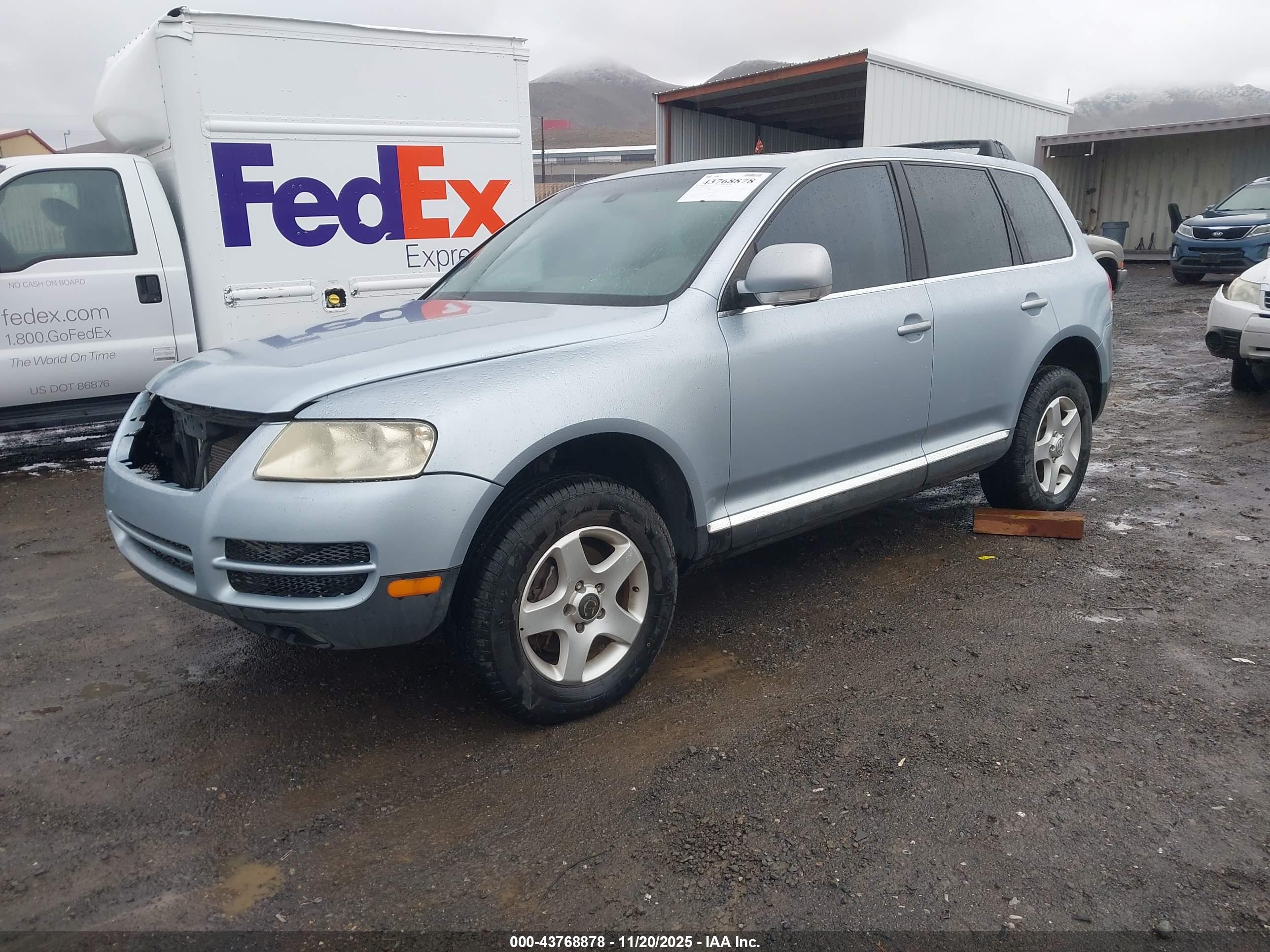 VOLKSWAGEN TOUAREG image 2