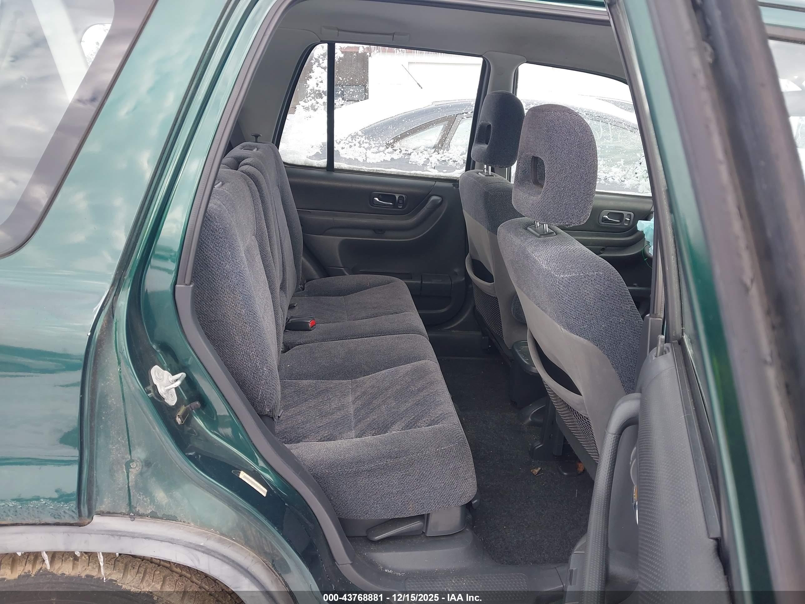 HONDA CR-V image 8
