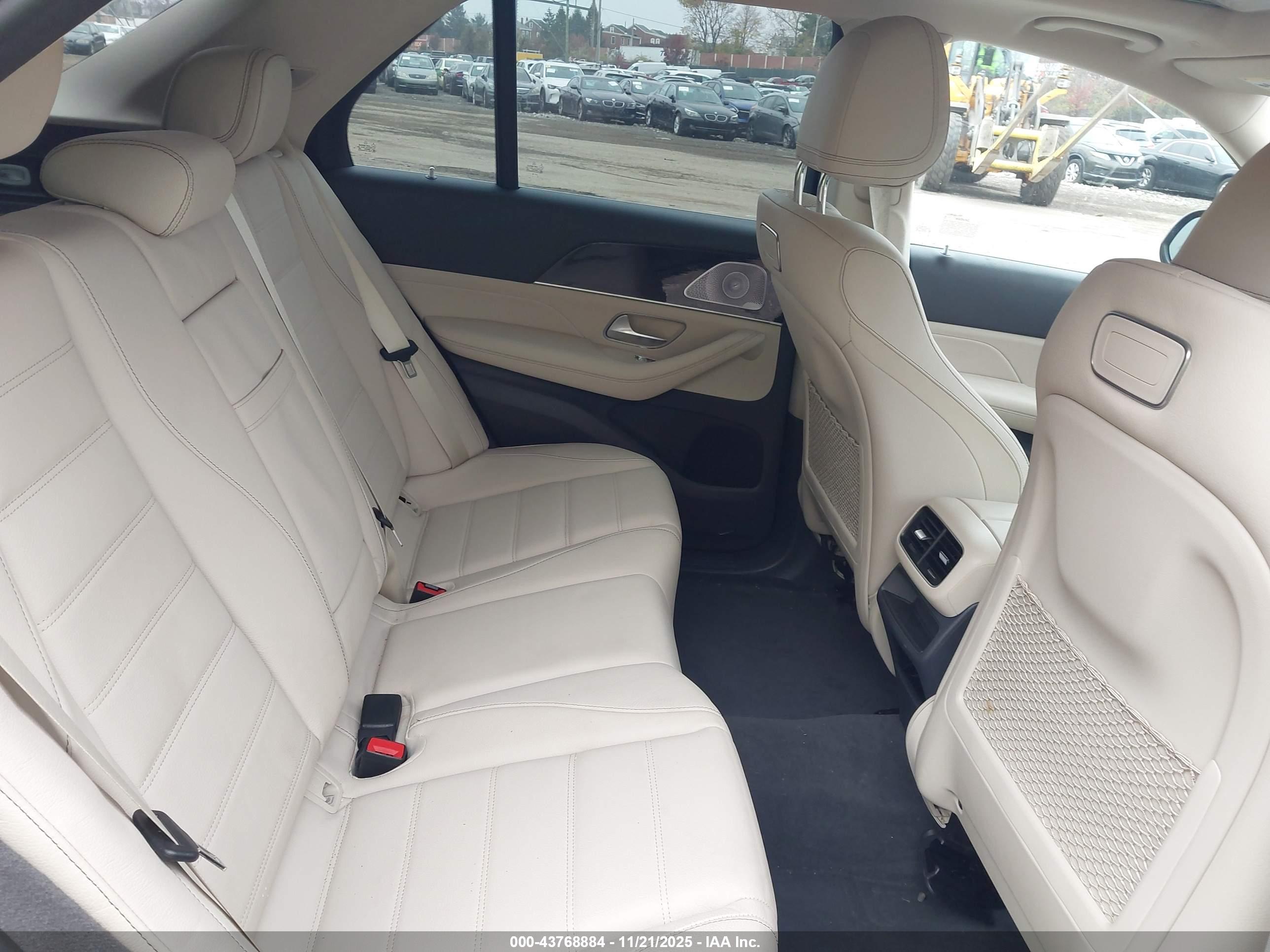 MERCEDES-BENZ GLE image 8