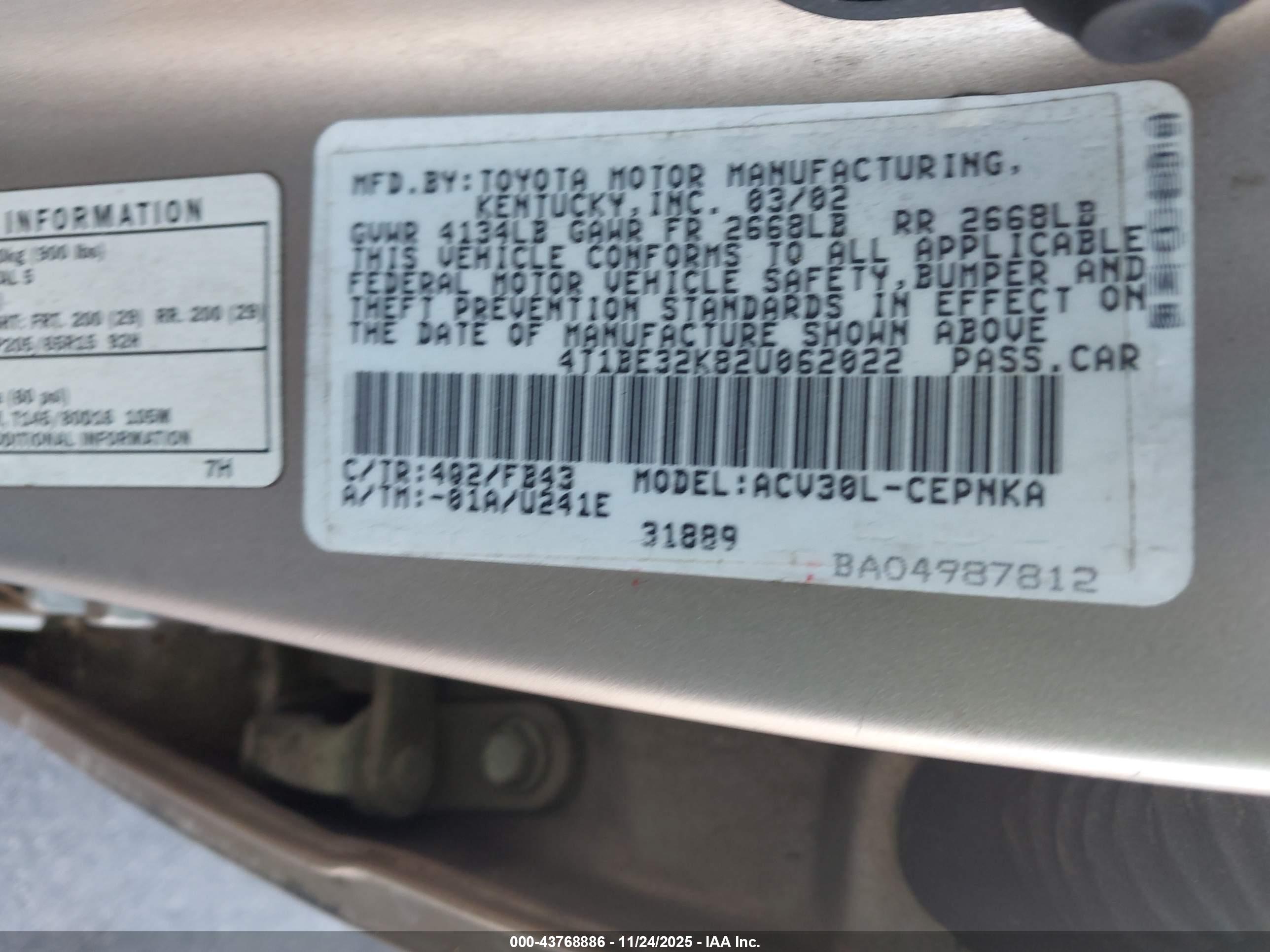 TOYOTA CAMRY image 9