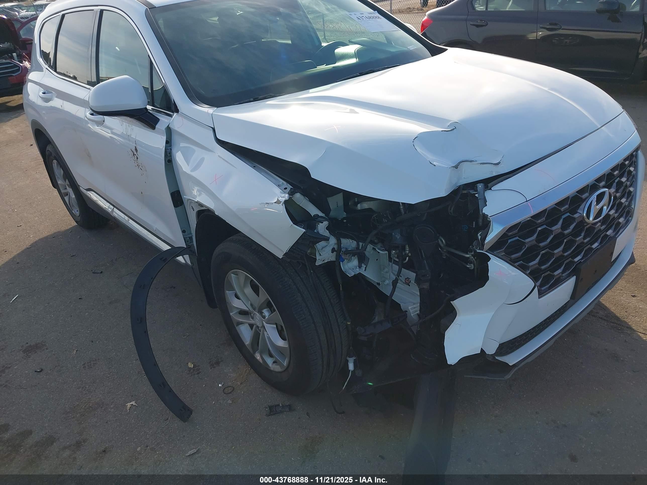 HYUNDAI SANTA image 6
