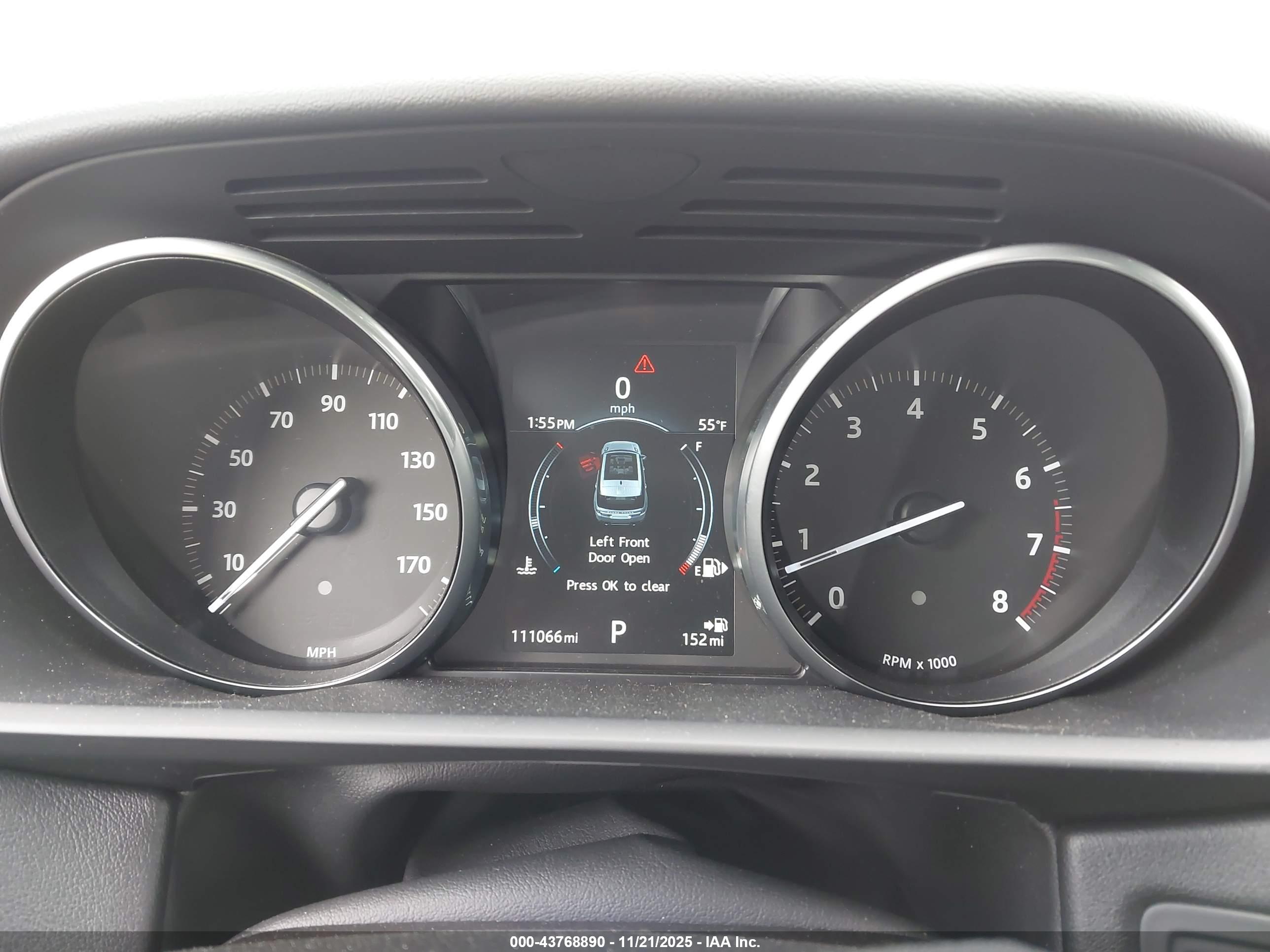 LAND ROVER image 7