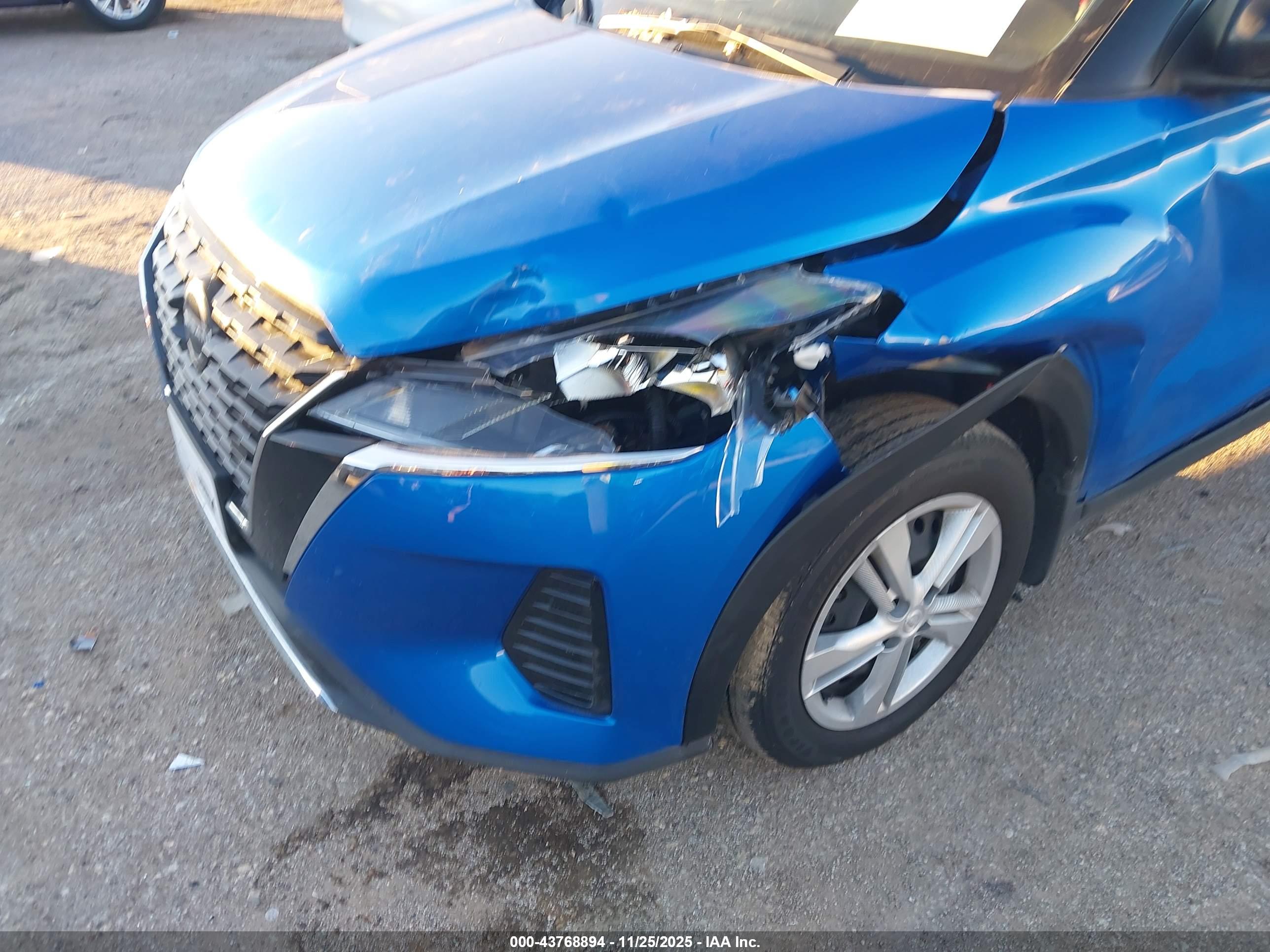 NISSAN KICKS image 6
