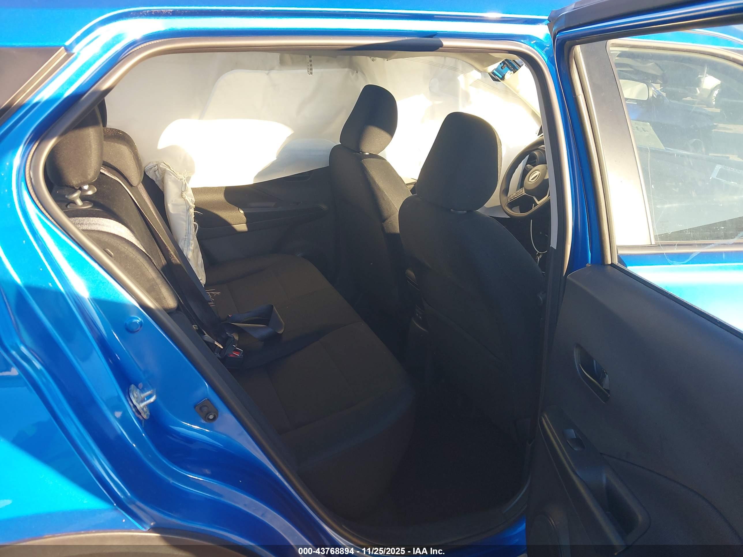 NISSAN KICKS image 8