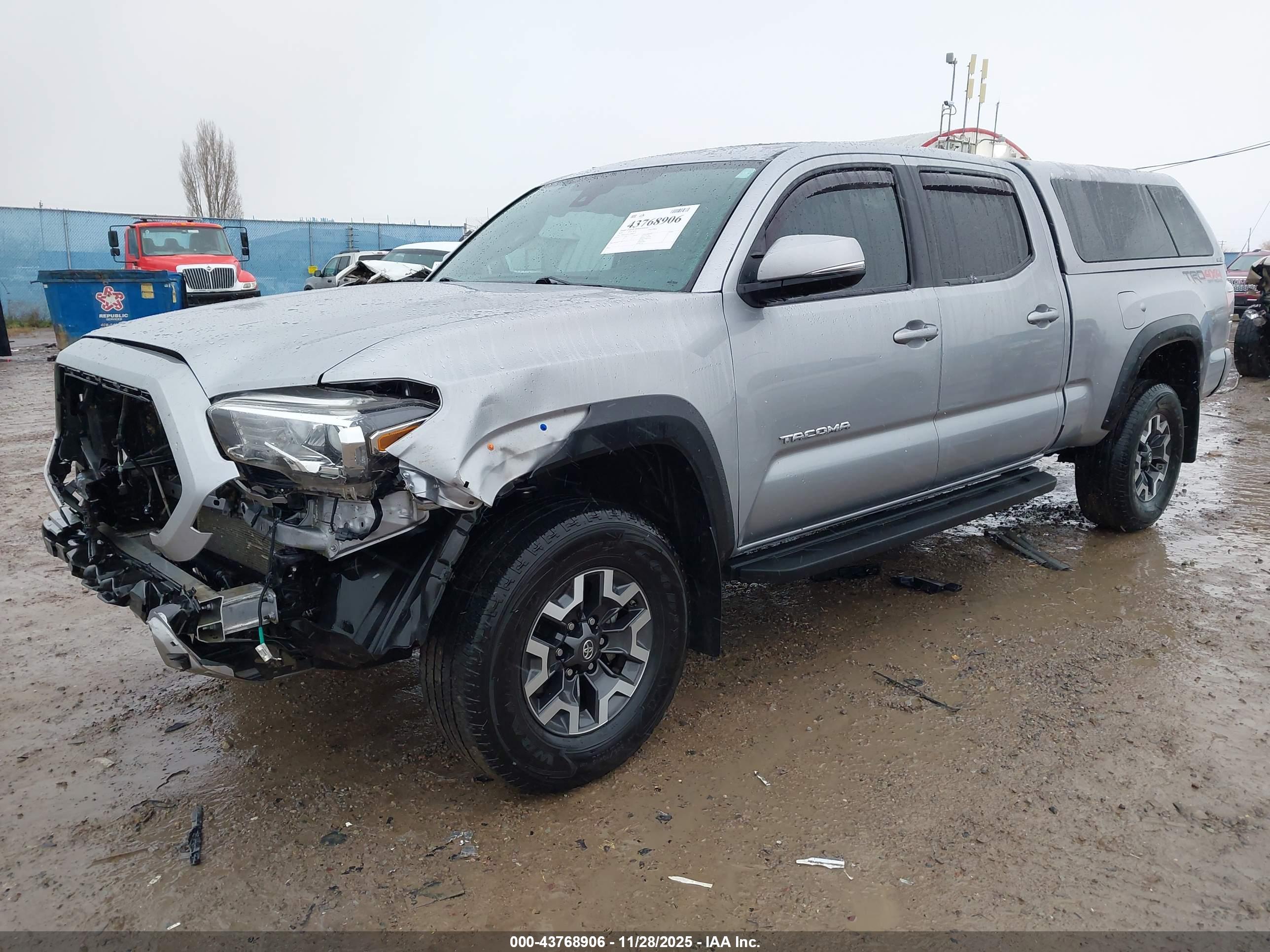 TOYOTA TACOMA image 2