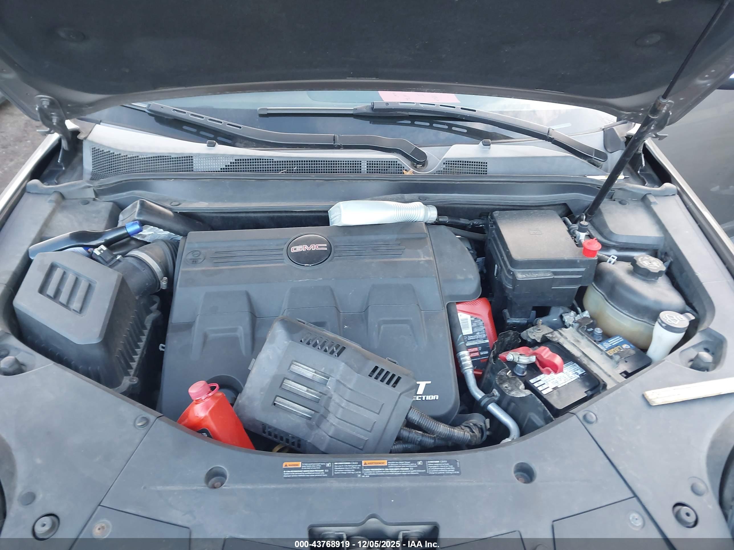 GMC TERRAIN image 10
