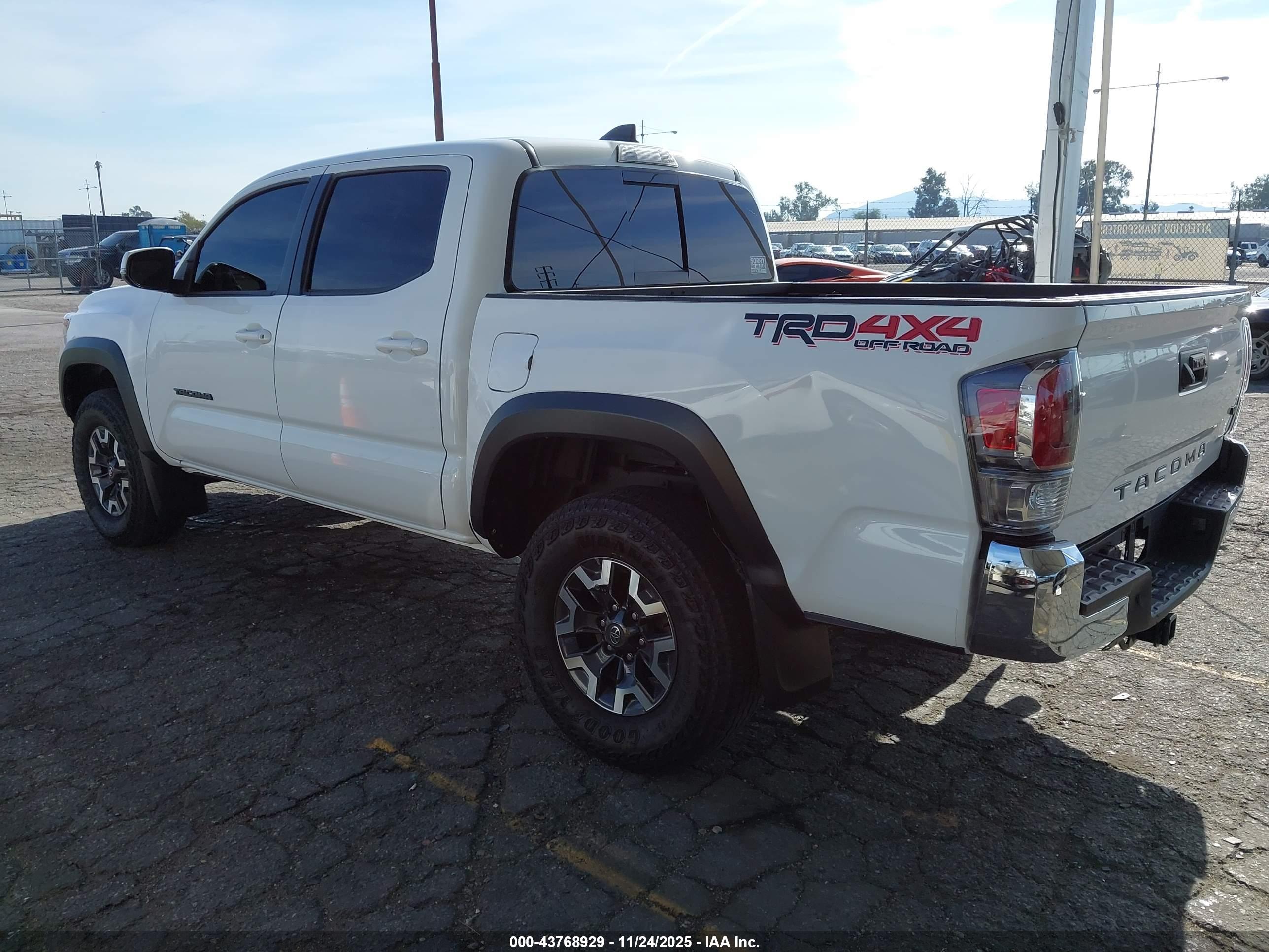 TOYOTA TACOMA image 3