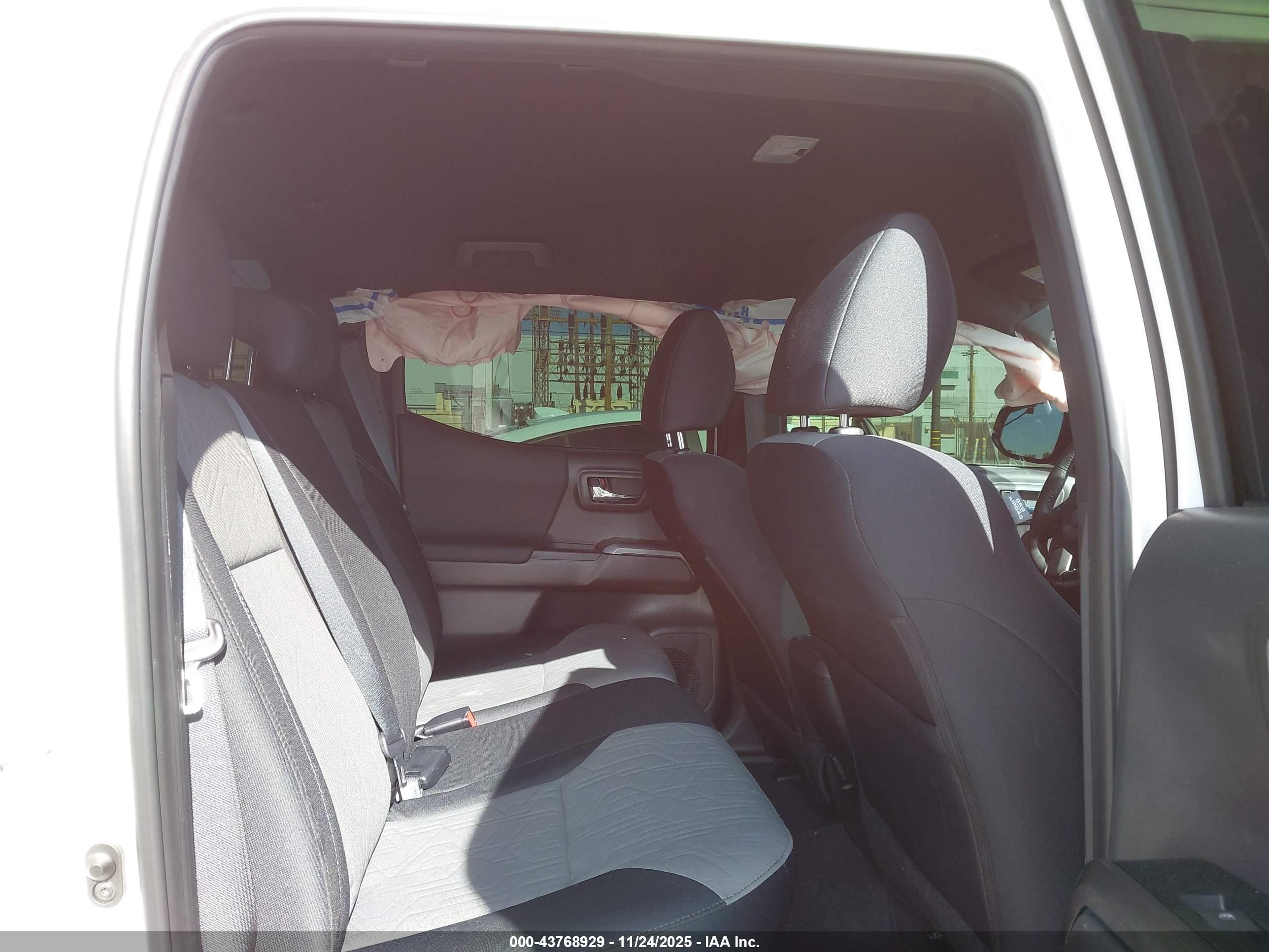 TOYOTA TACOMA image 8