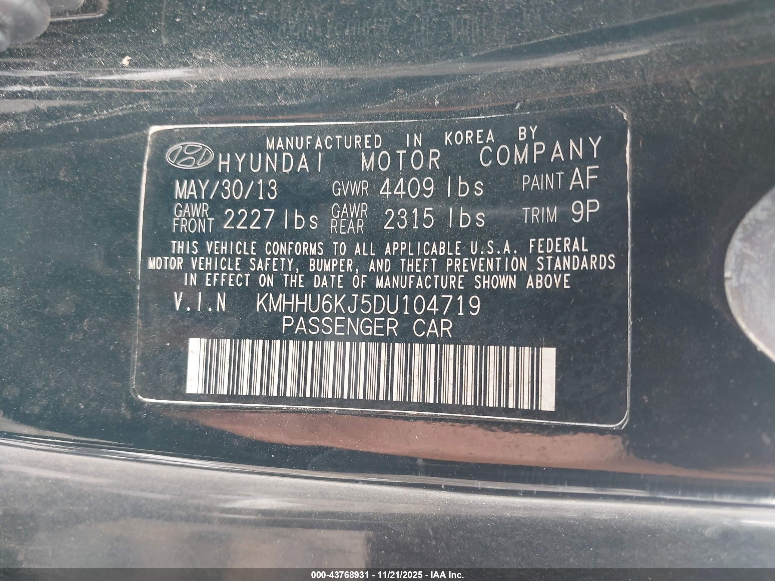 HYUNDAI GENESIS image 9
