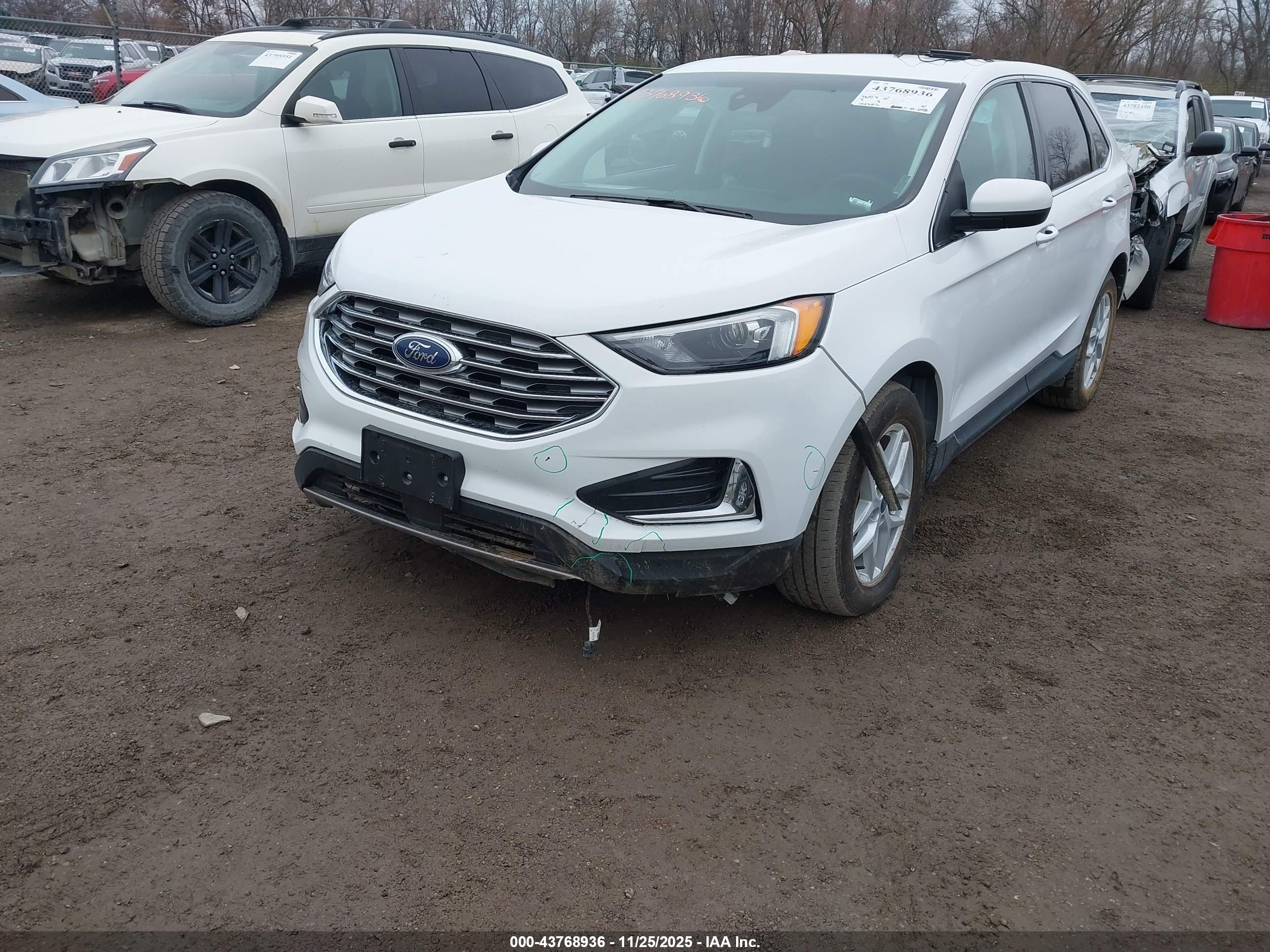 FORD EDGE image 6