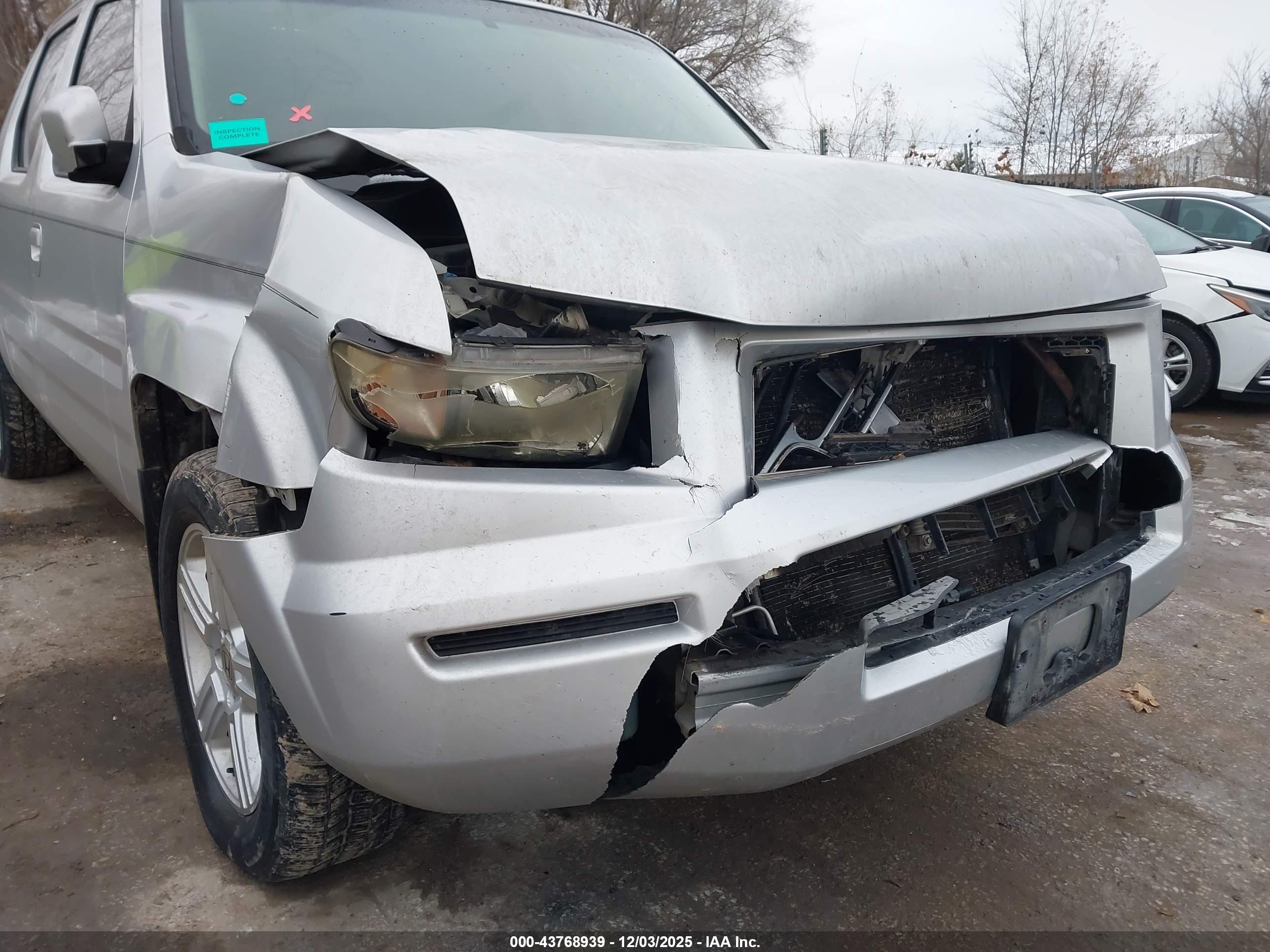 HONDA RIDGELINE image 6