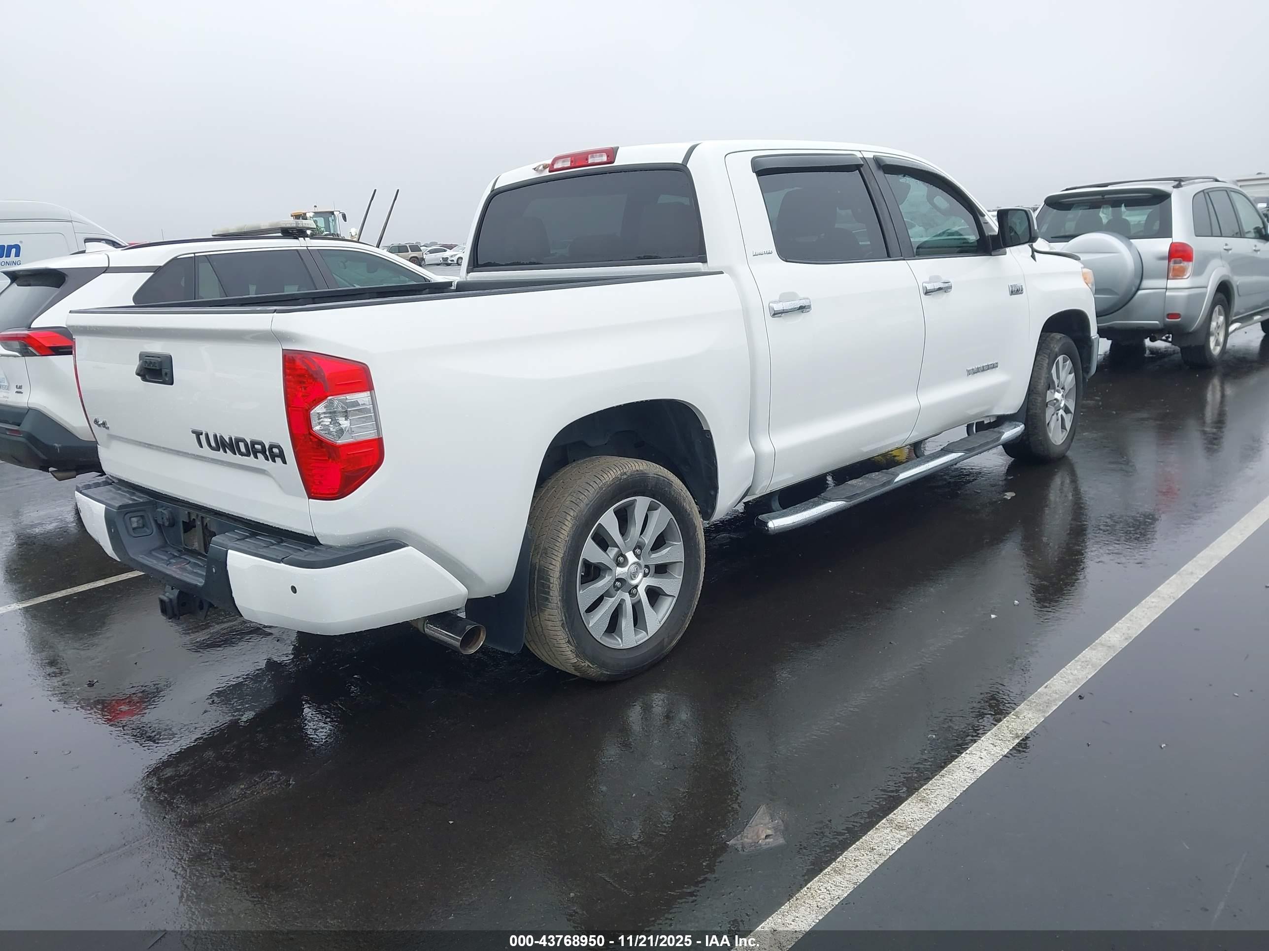 TOYOTA TUNDRA image 4