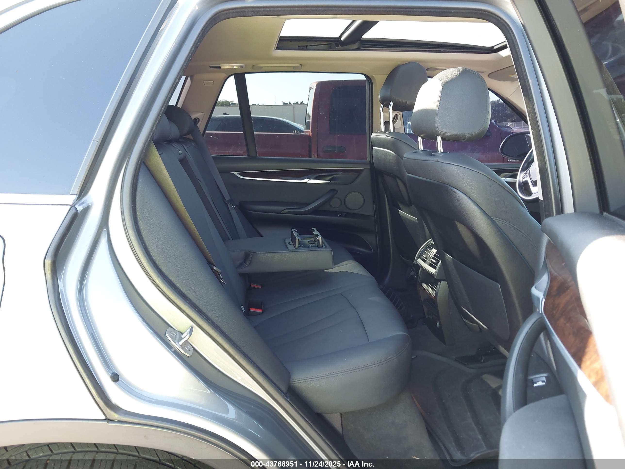 BMW X5 image 8