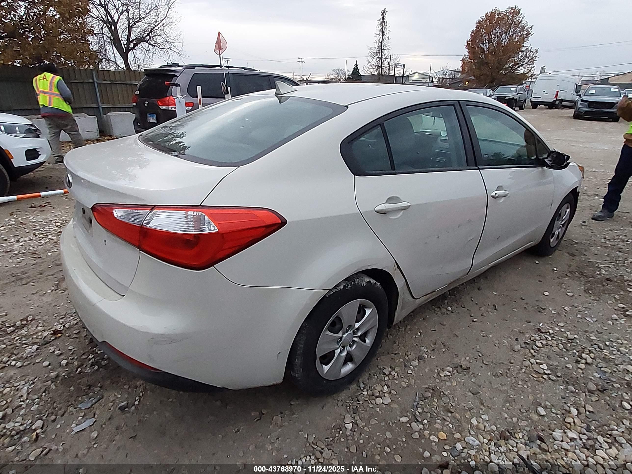 KIA FORTE image 4