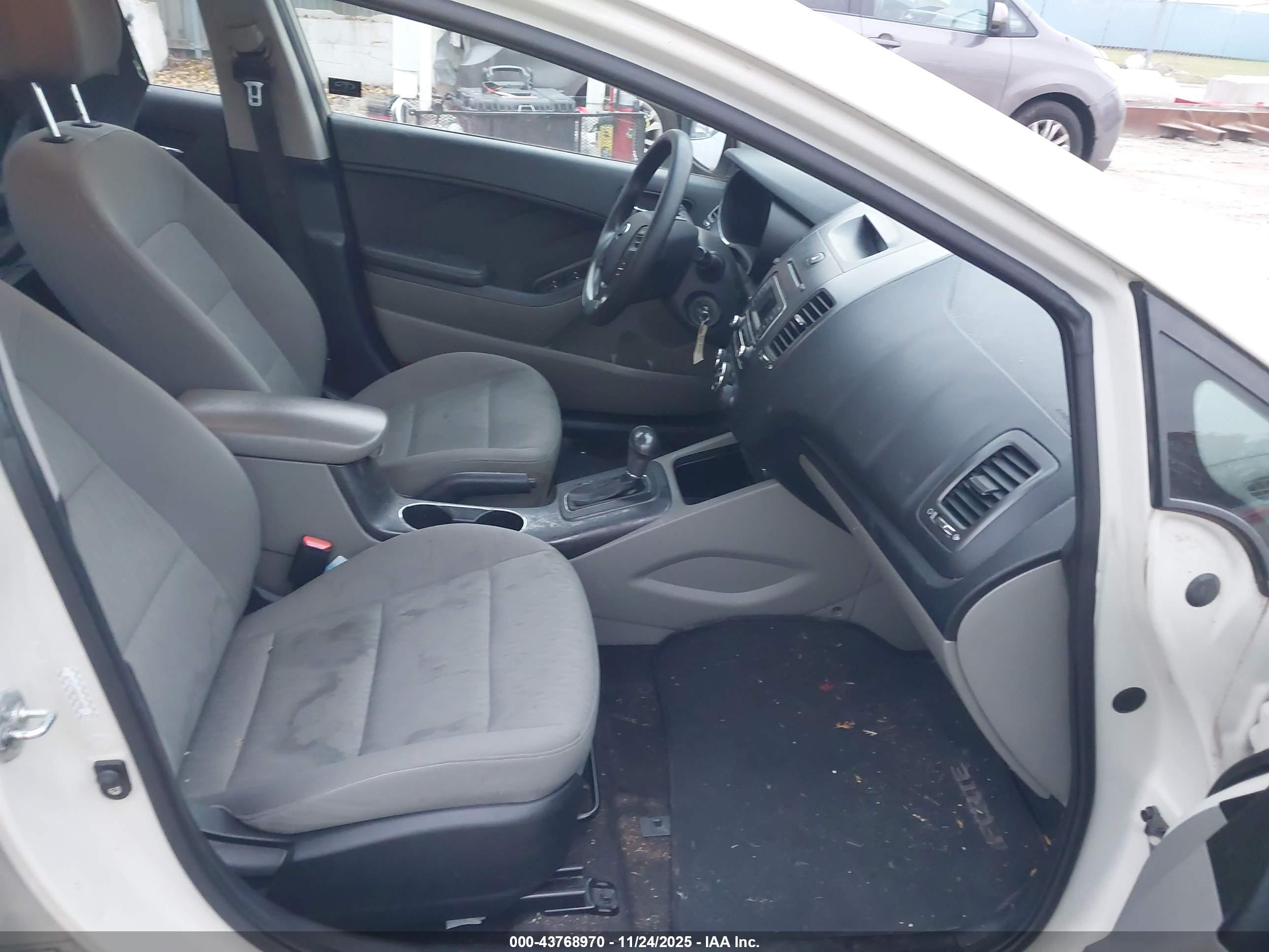 KIA FORTE image 5