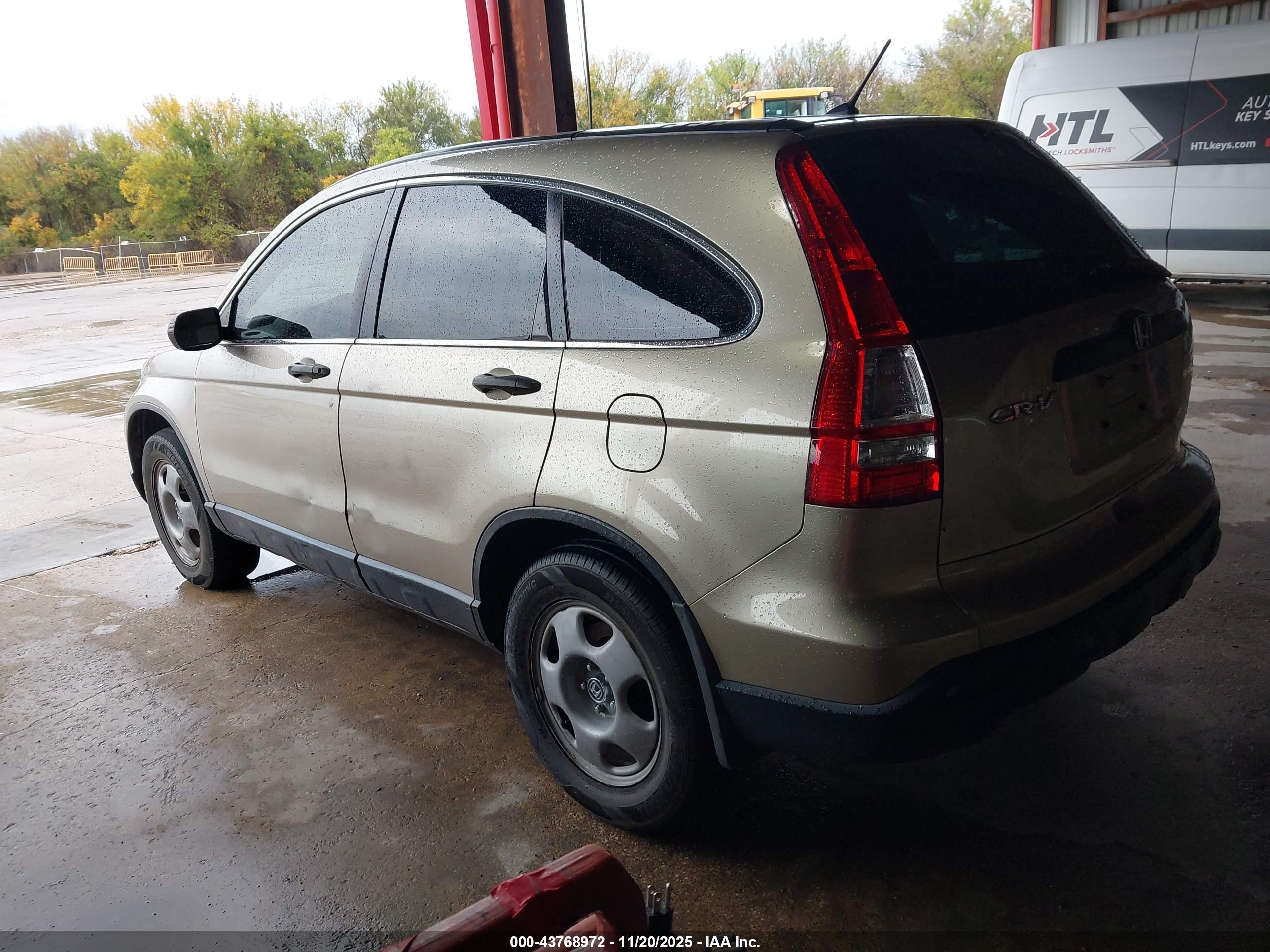 HONDA CR-V image 3
