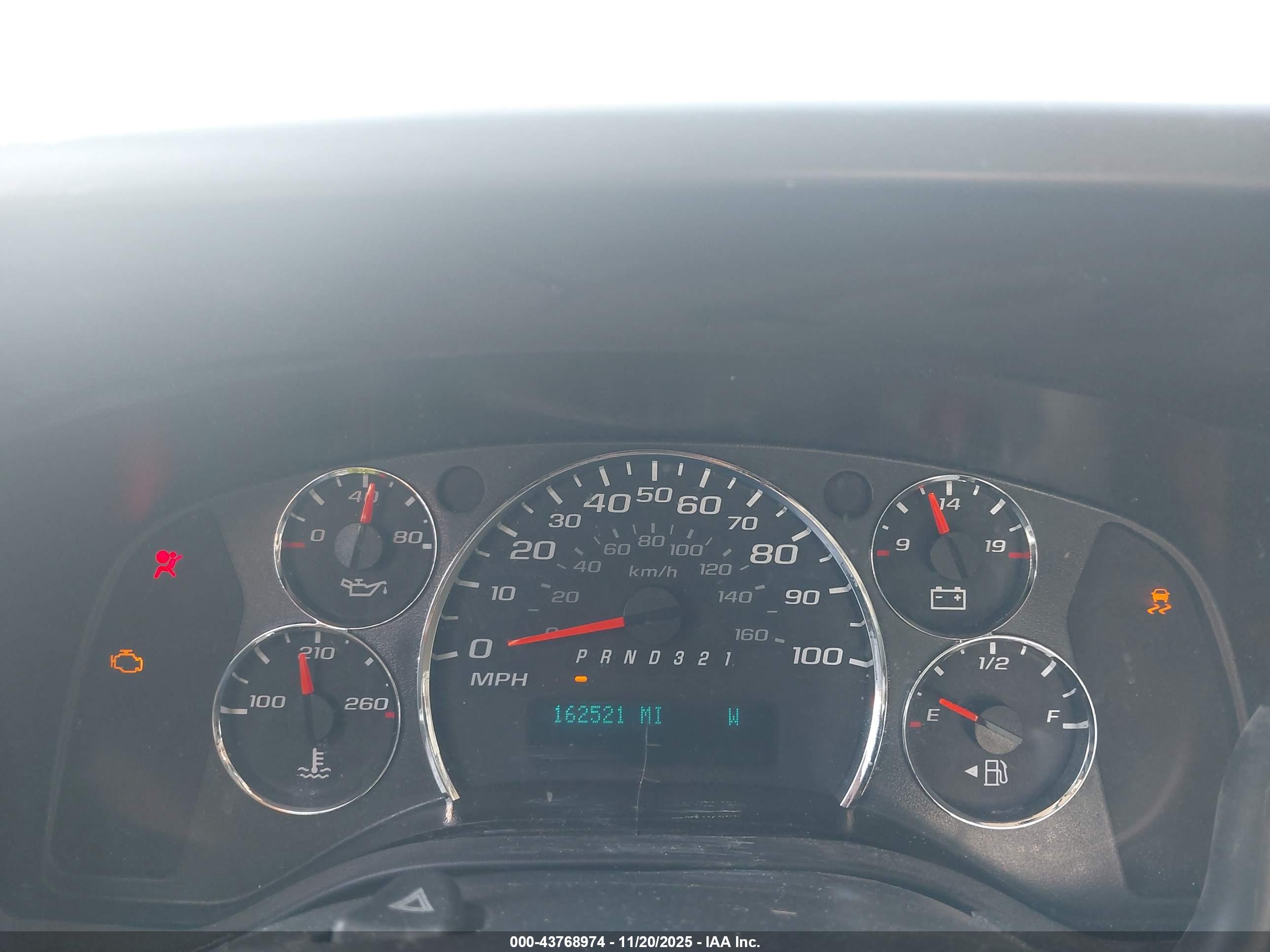 CHEVROLET EXPRESS image 7