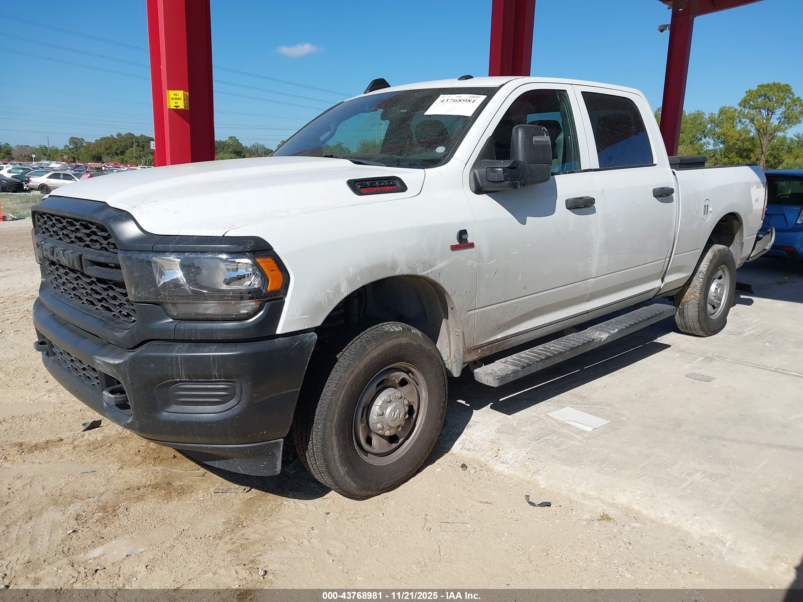 RAM 2500 image 2