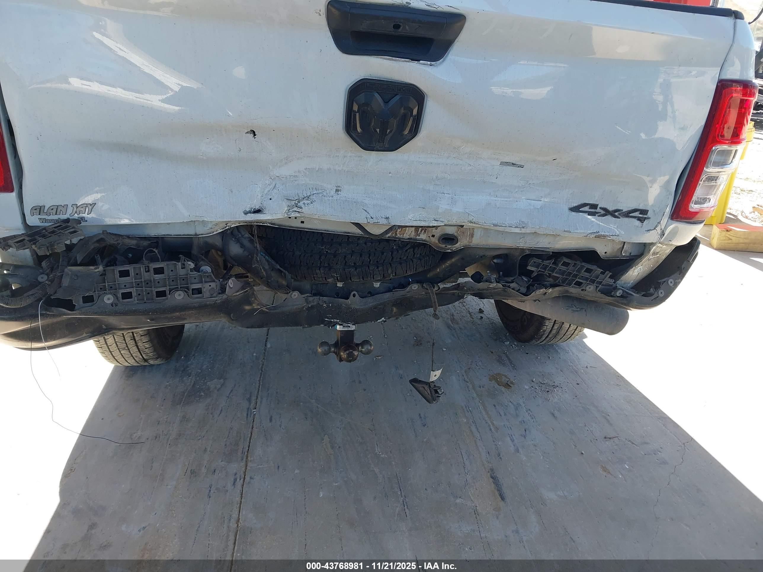 RAM 2500 image 6